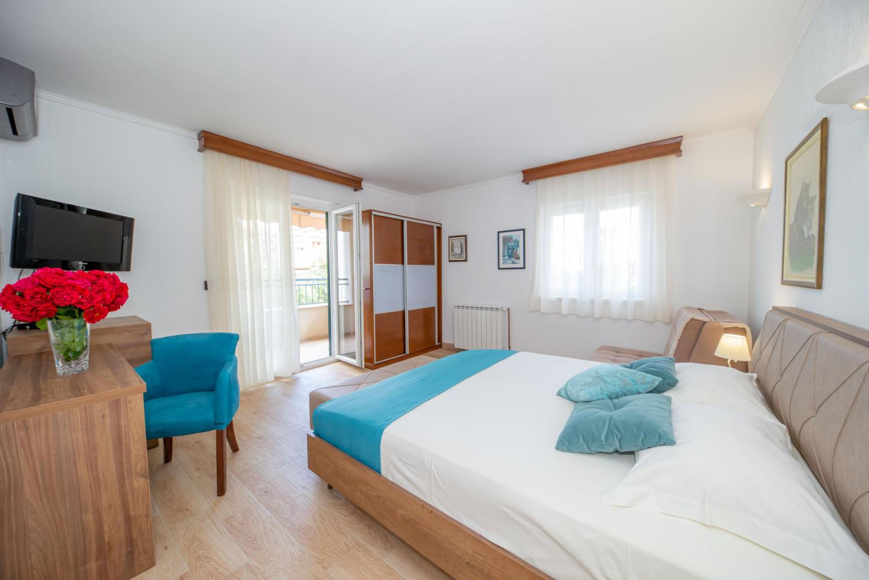 Triple Room with Balcony photo 3