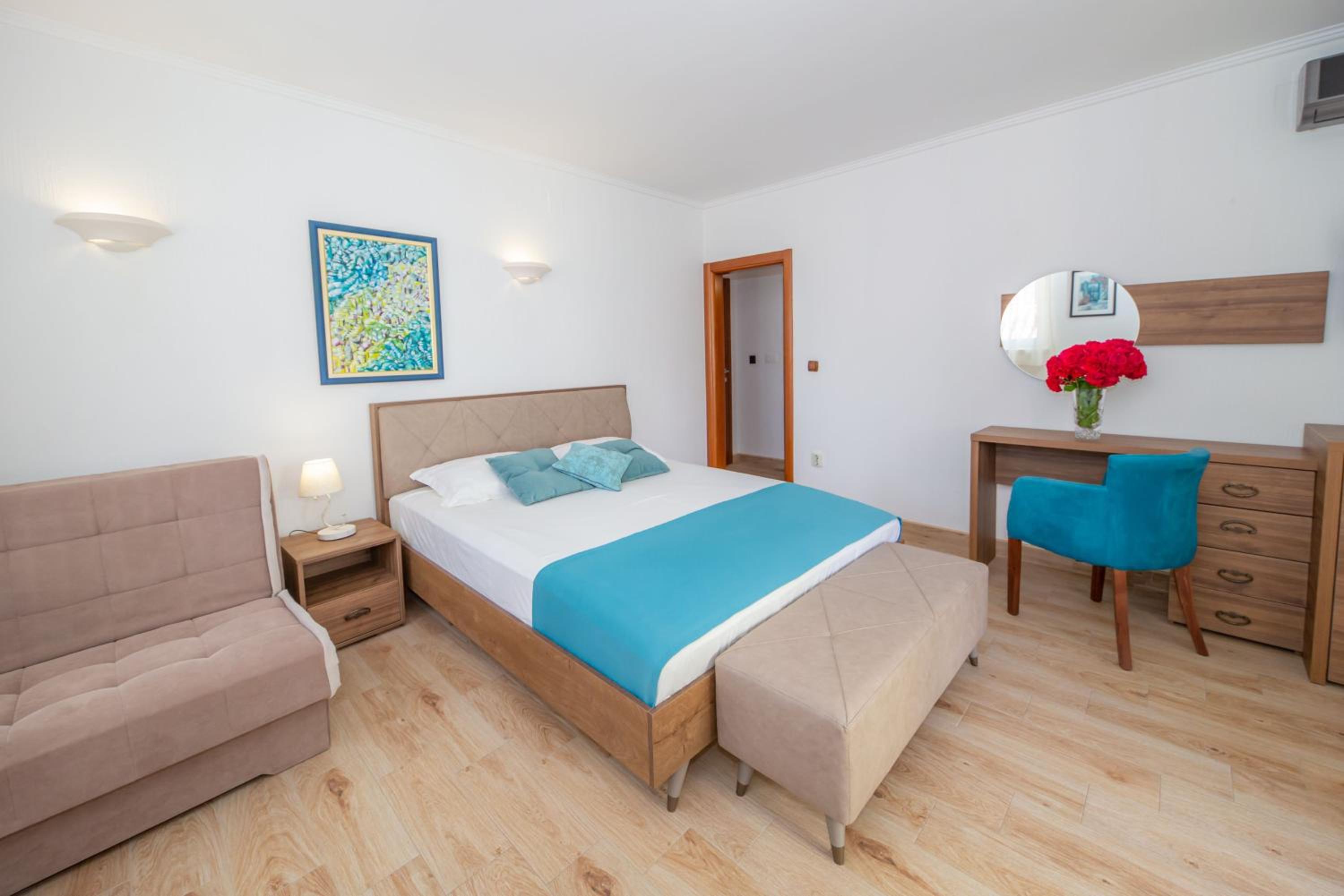 Triple Room with Balcony photo 2