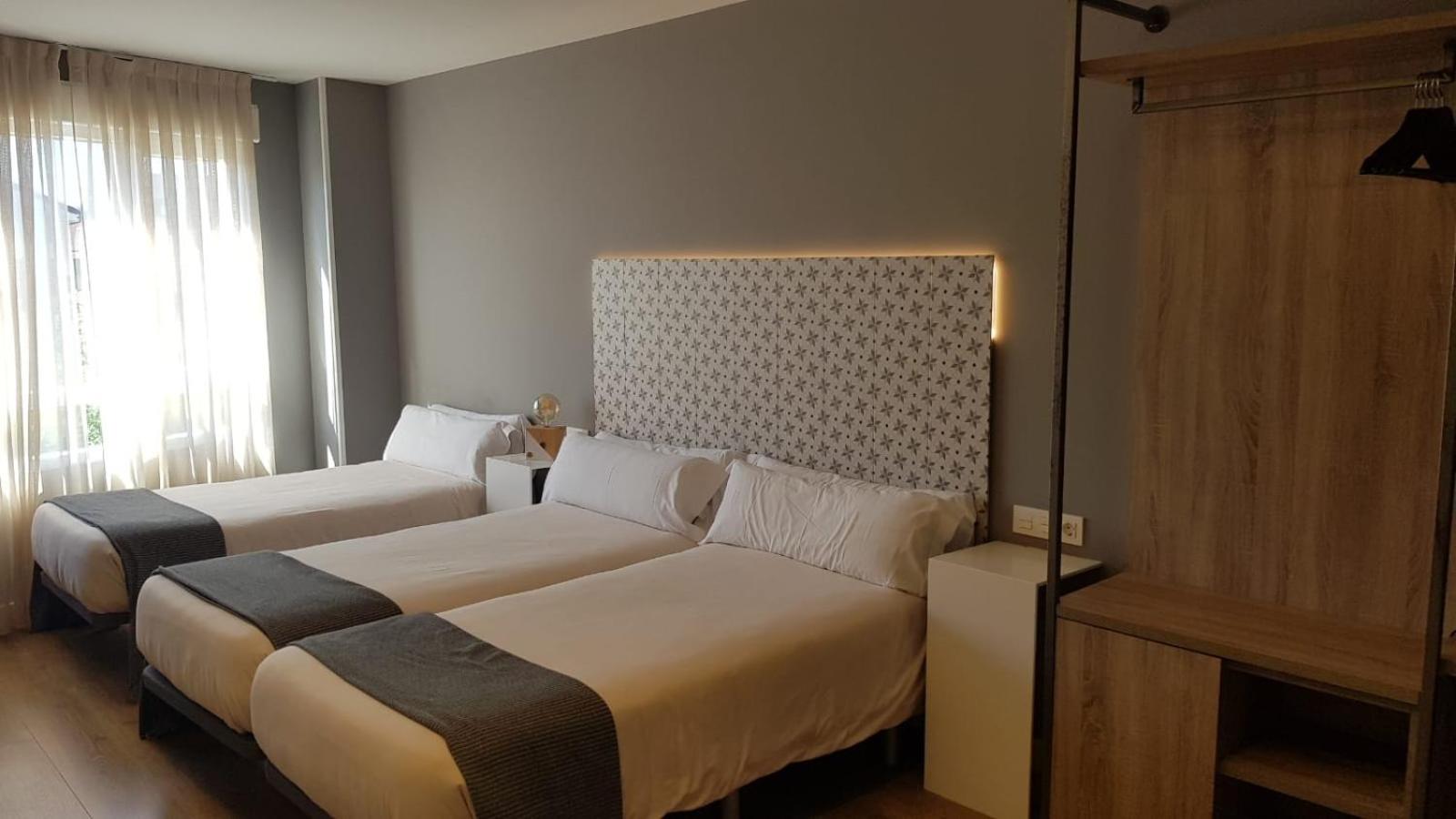 Standard Triple Room - Photo 5