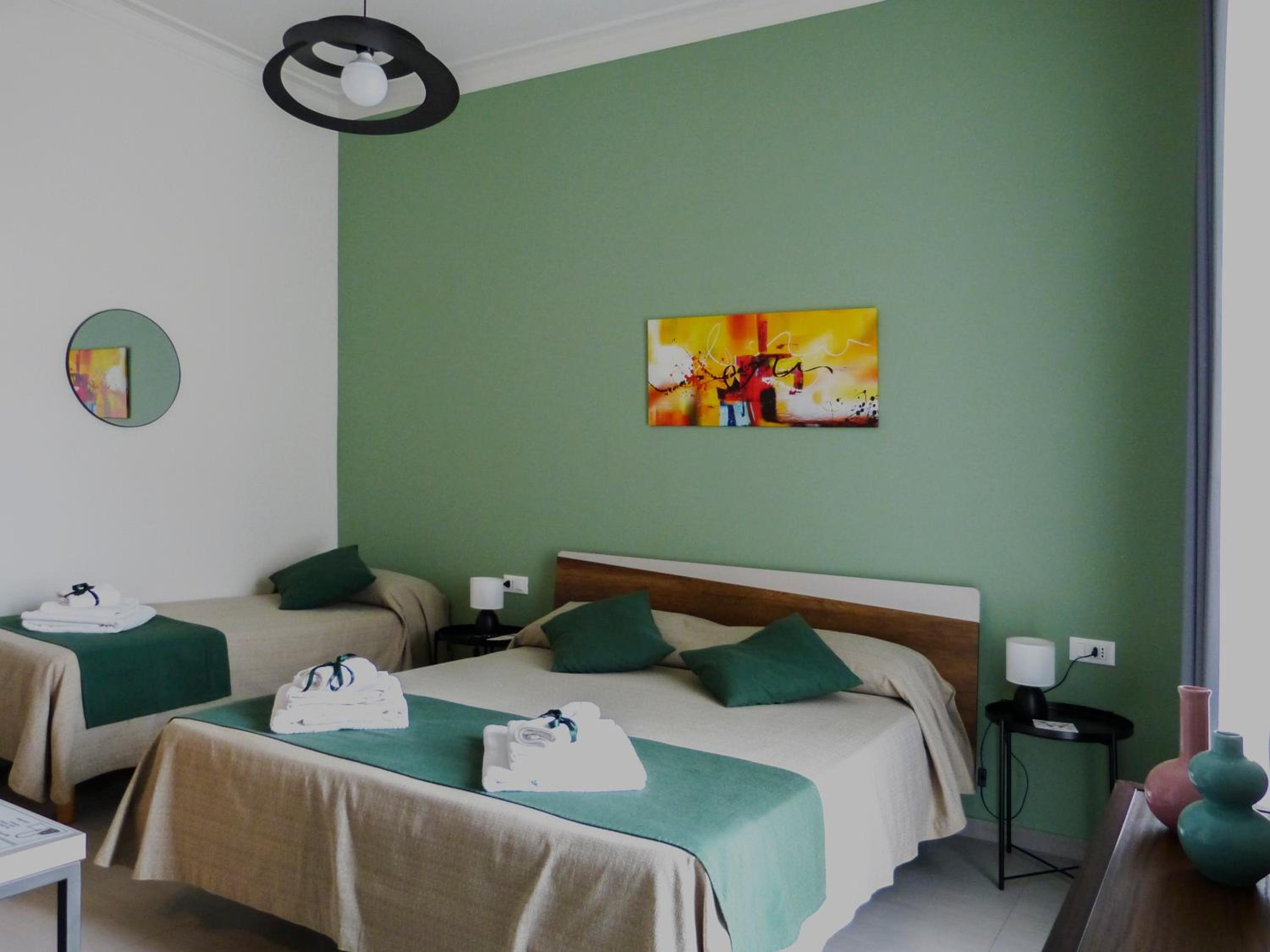 Triple Room with Private Bathroom - Photo 1