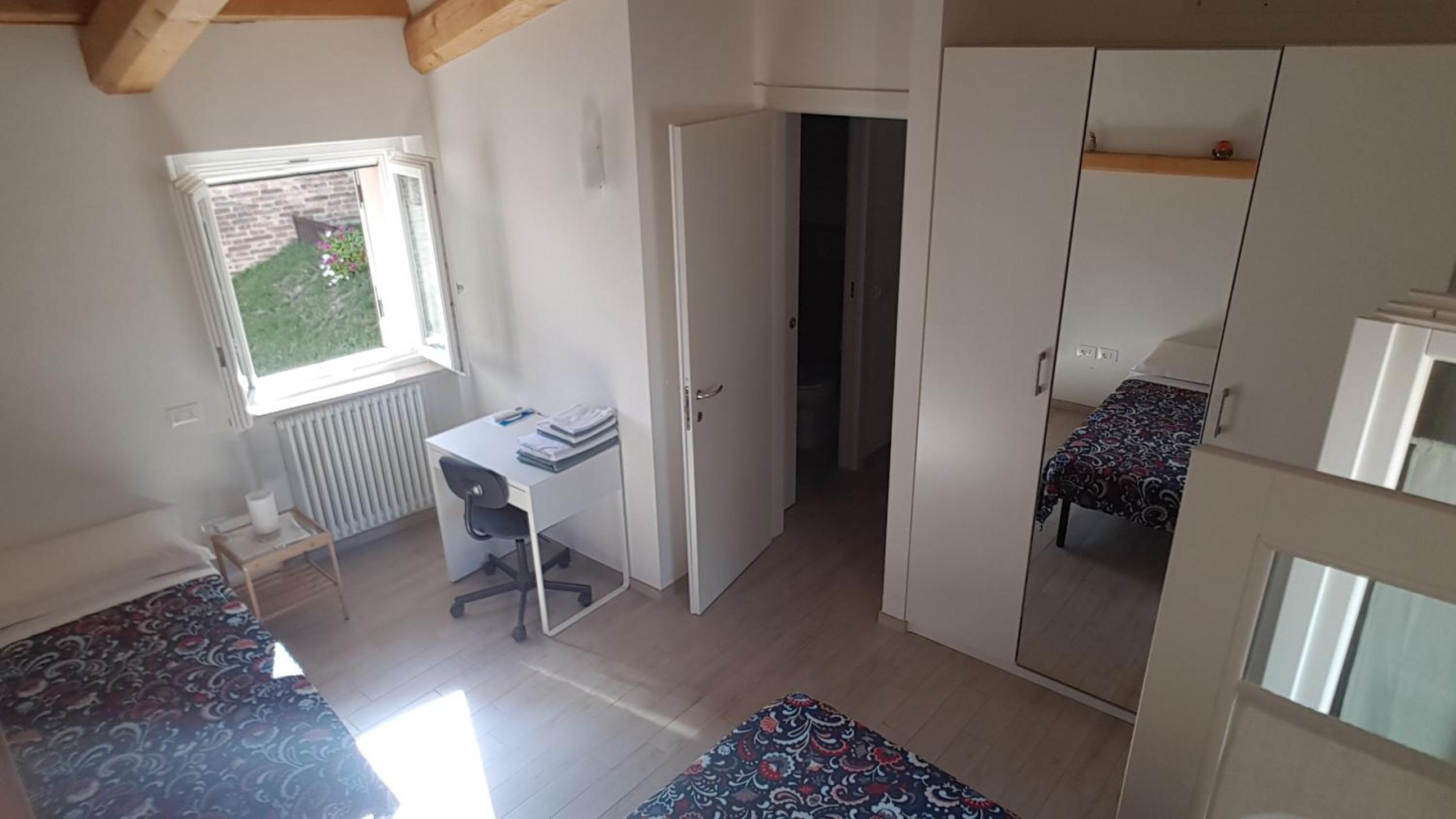 Two-Bedroom House photo 2