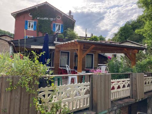 Double Room with Shared Toilet