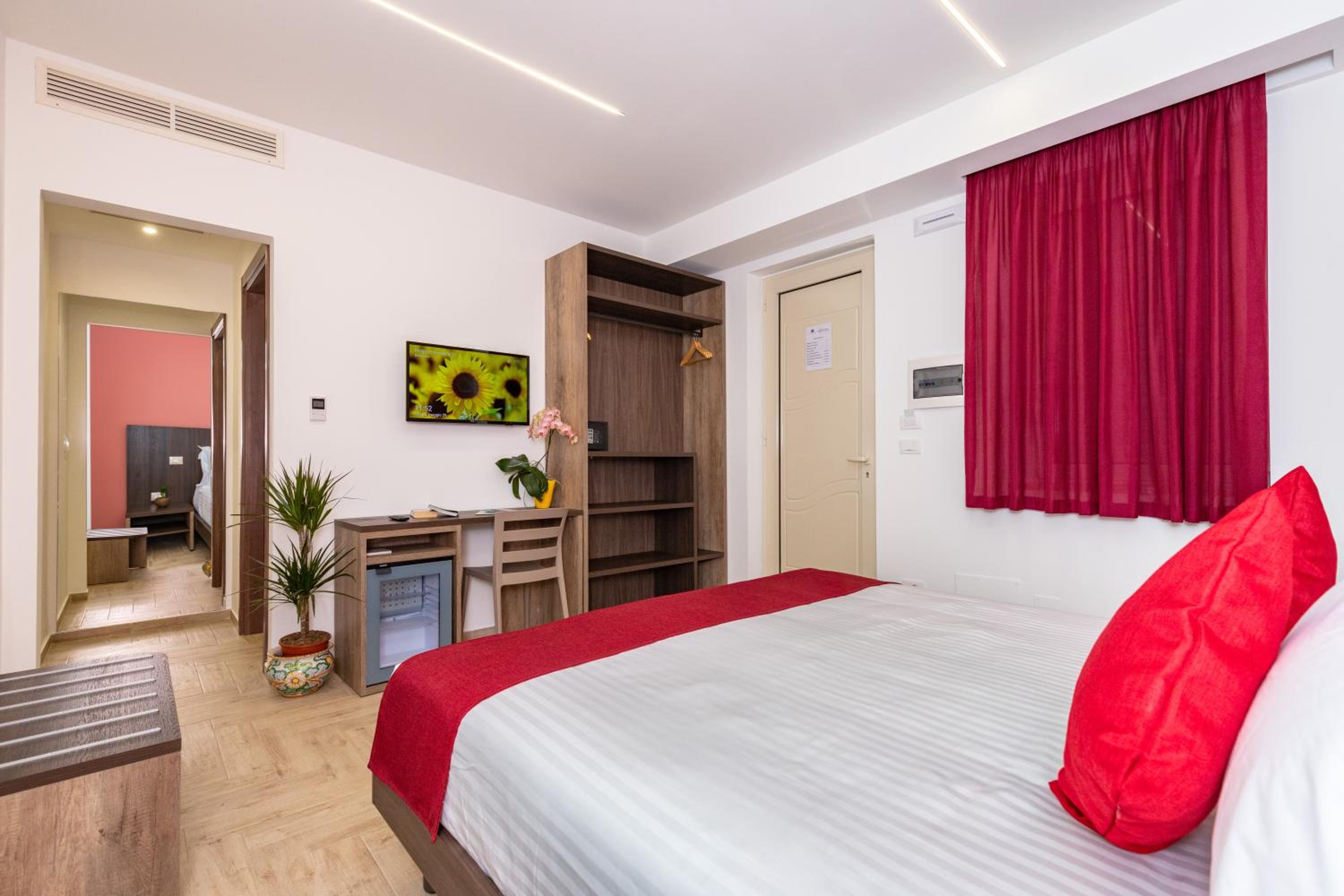 Double Room with Terrace - Photo 1