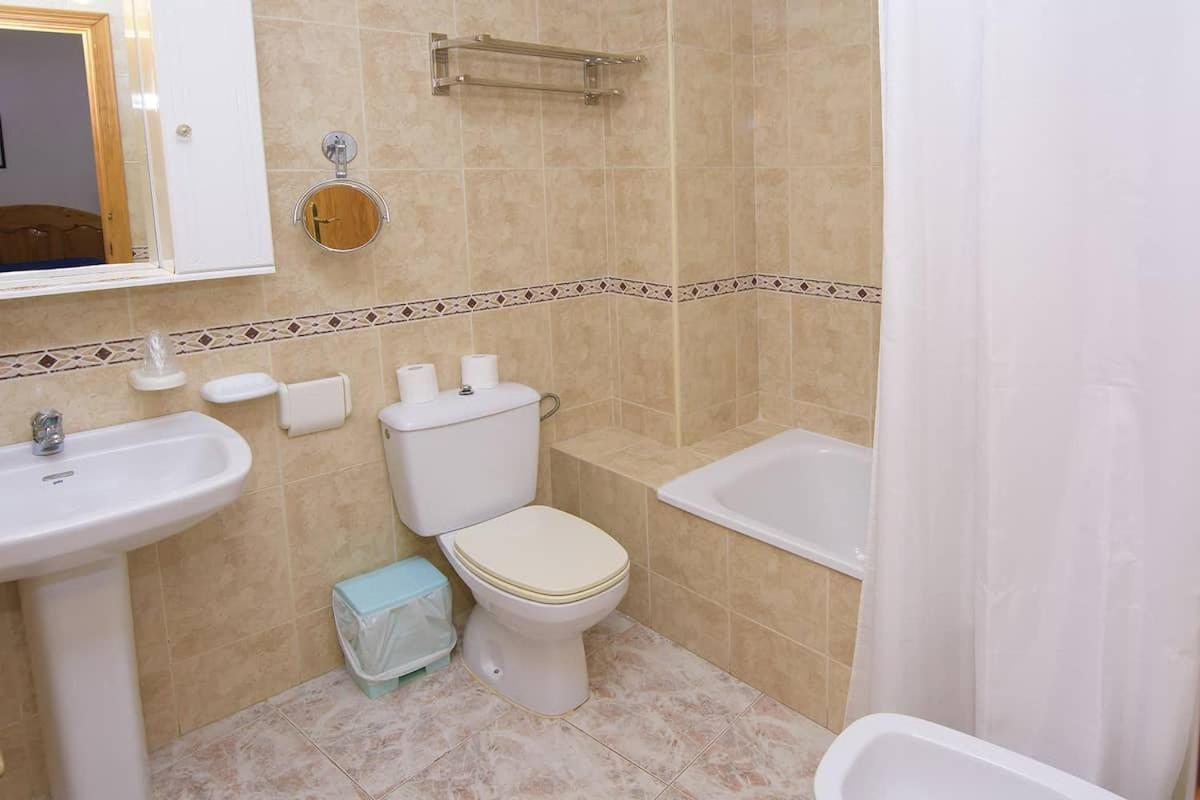 Double Room - Photo 3