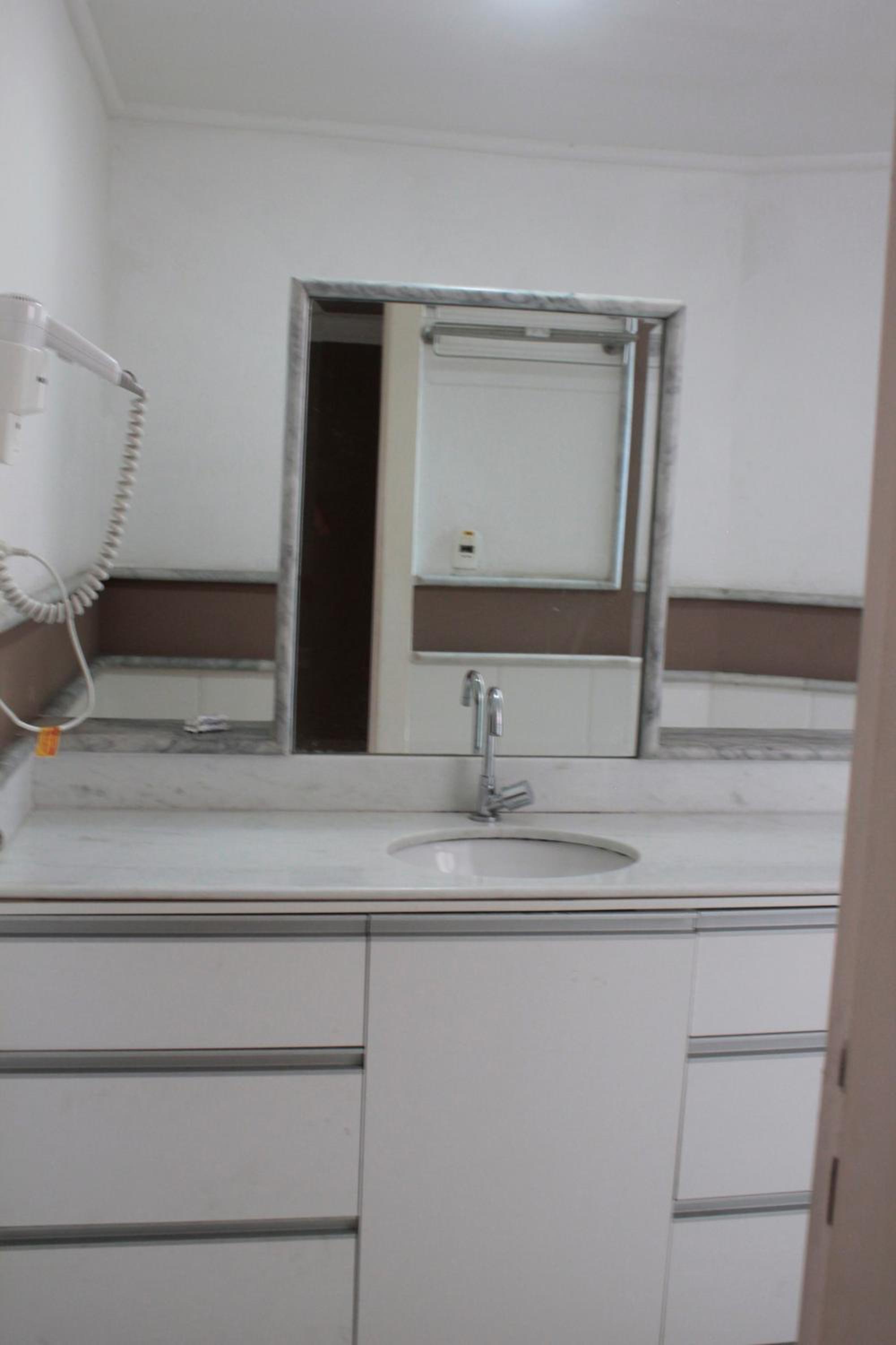 Deluxe Suite With Spa Bath photo 2