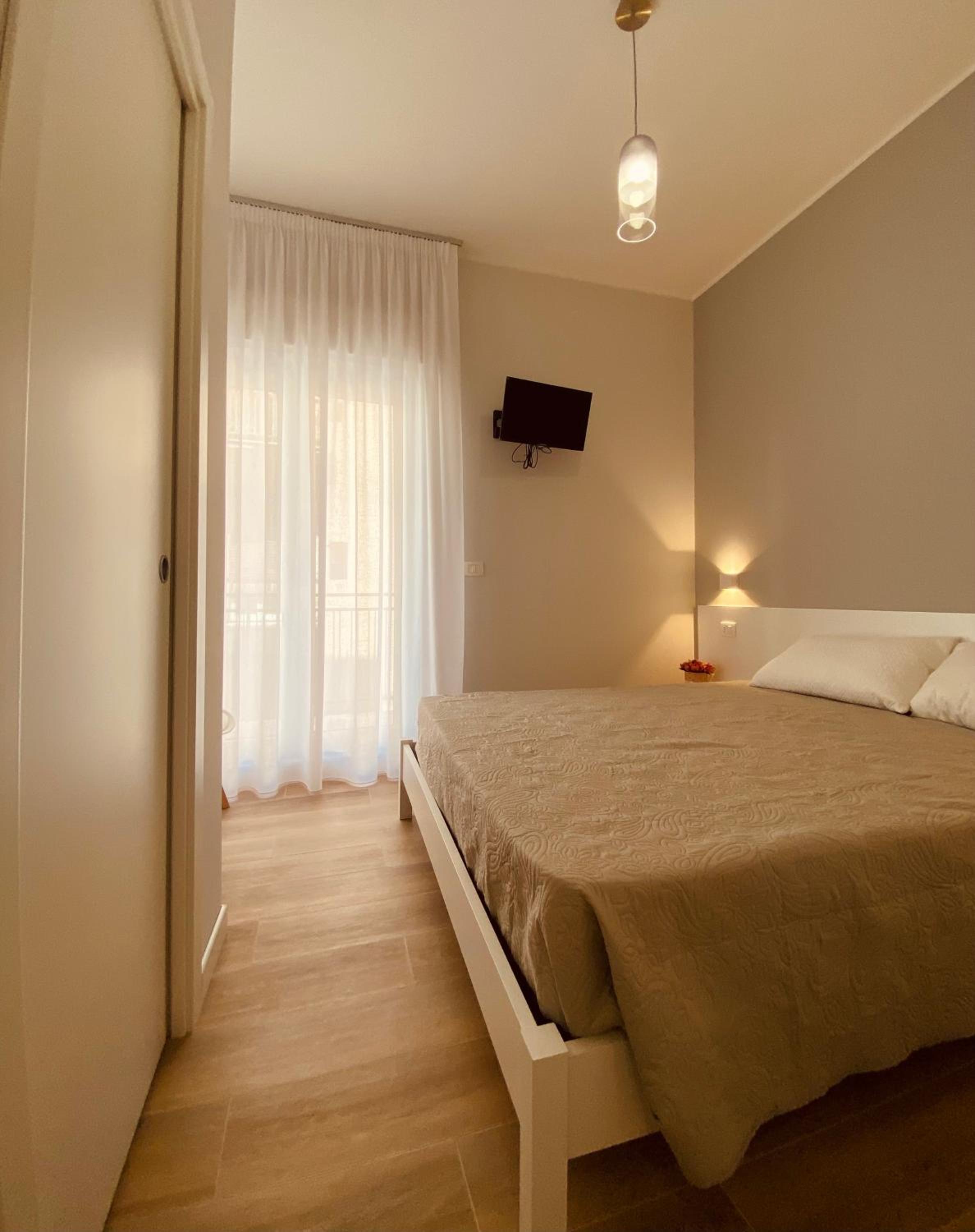 Double Room with Private Bathroom photo 3