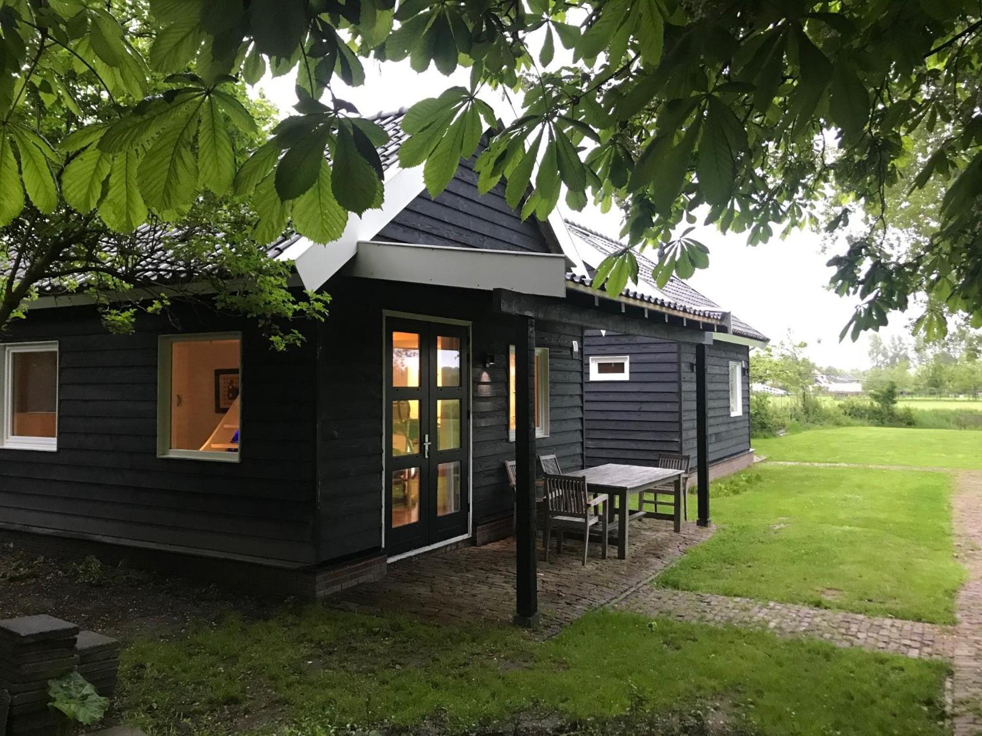 Two-Bedroom House - Photo 10