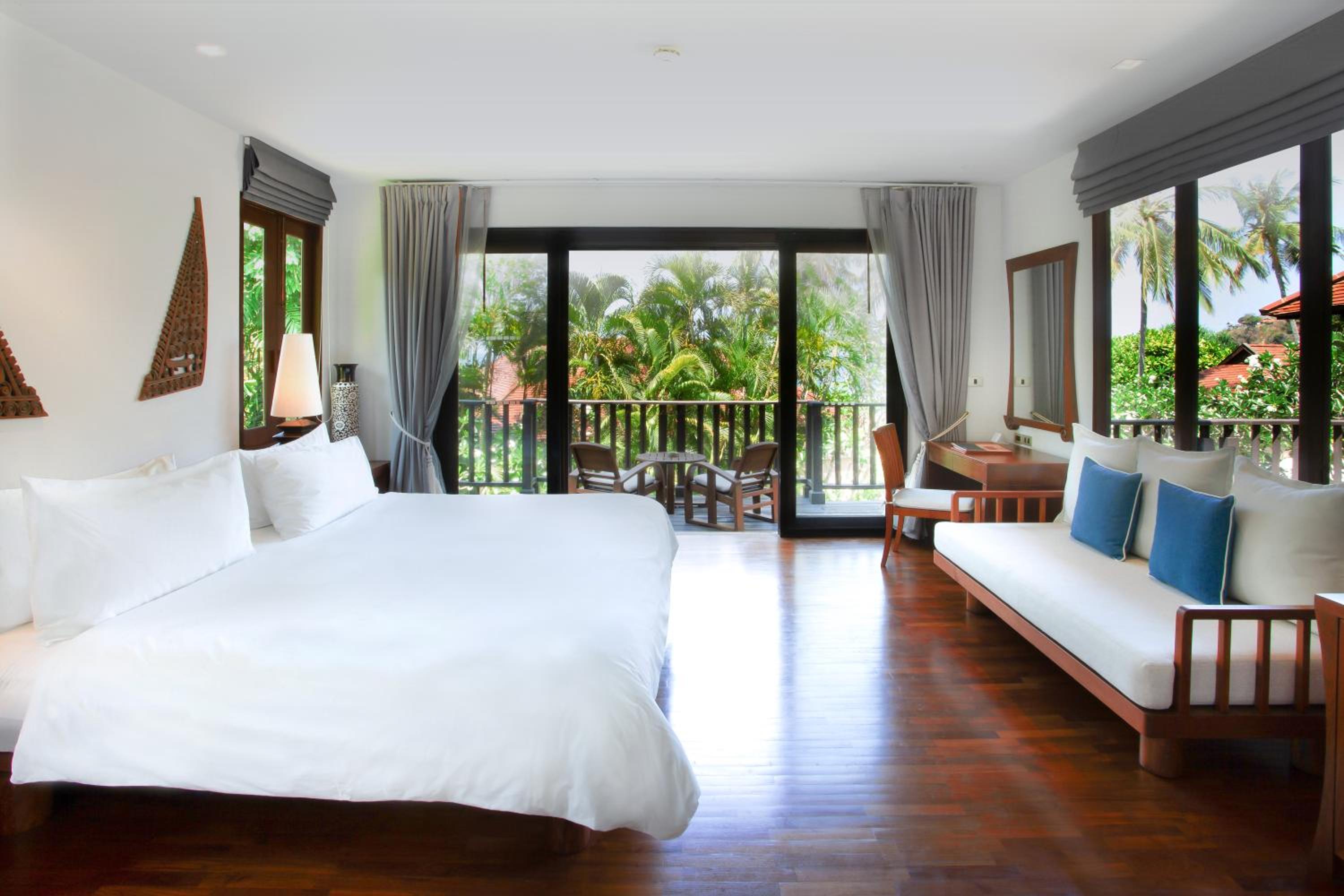 Pavilion Suite One Bedroom Garden View