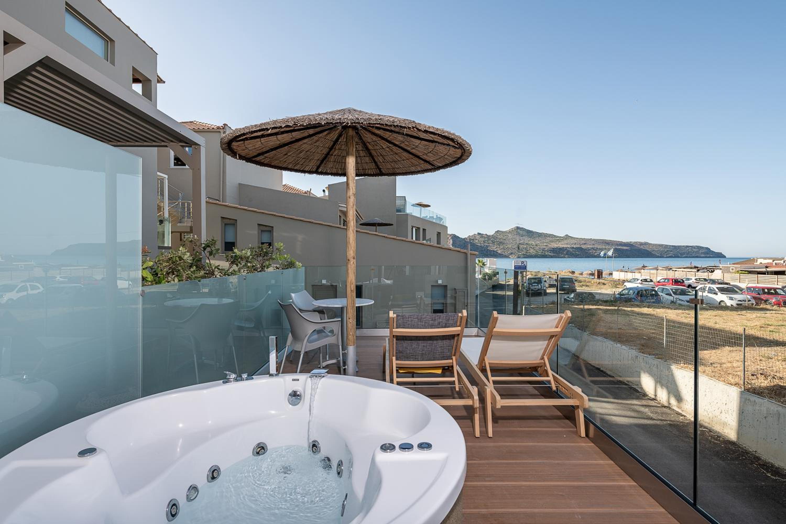 Double Room With Jacuzzi And Partial Sea View