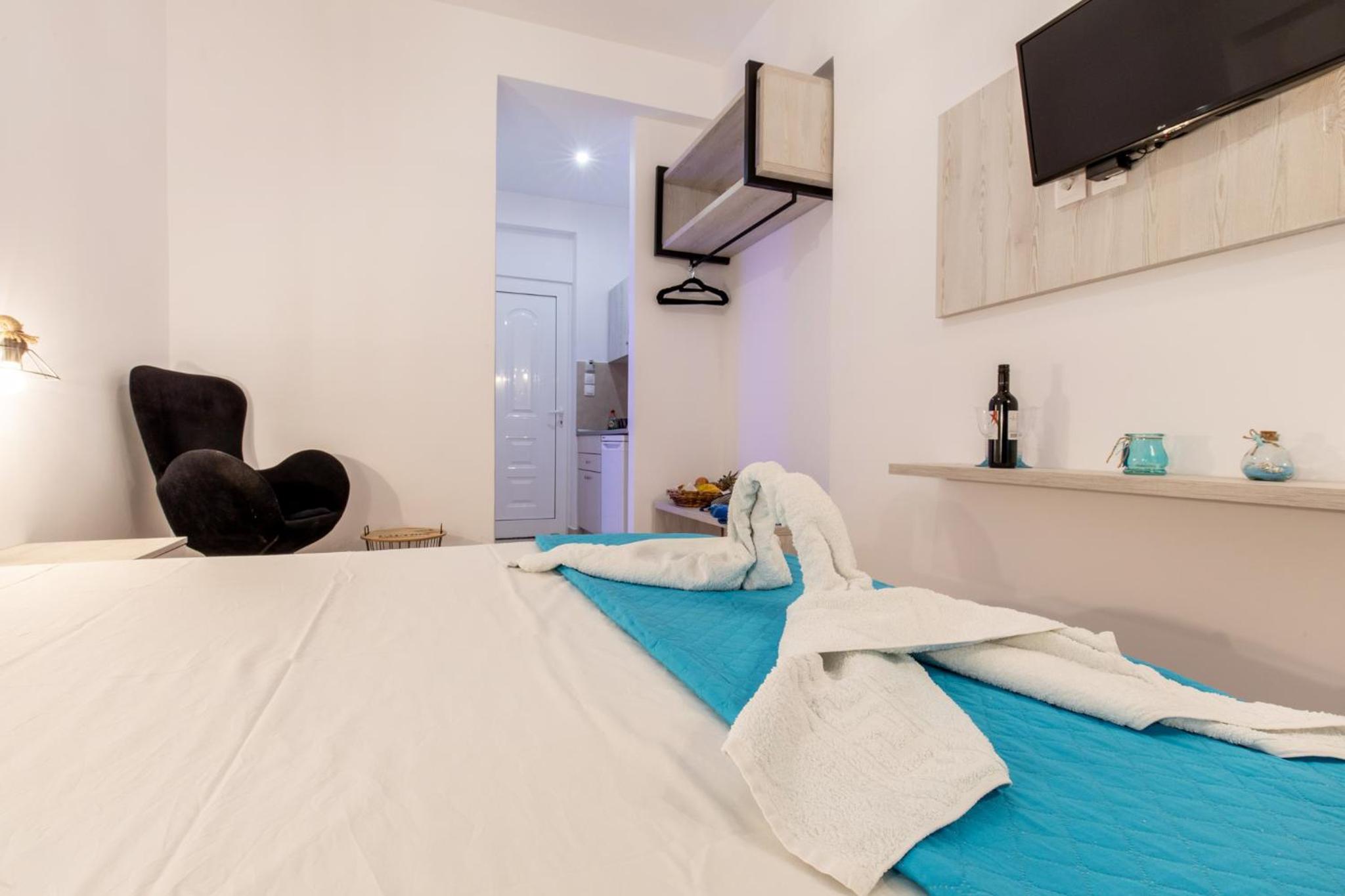 Junior Suite with Private Pool - Photo 6