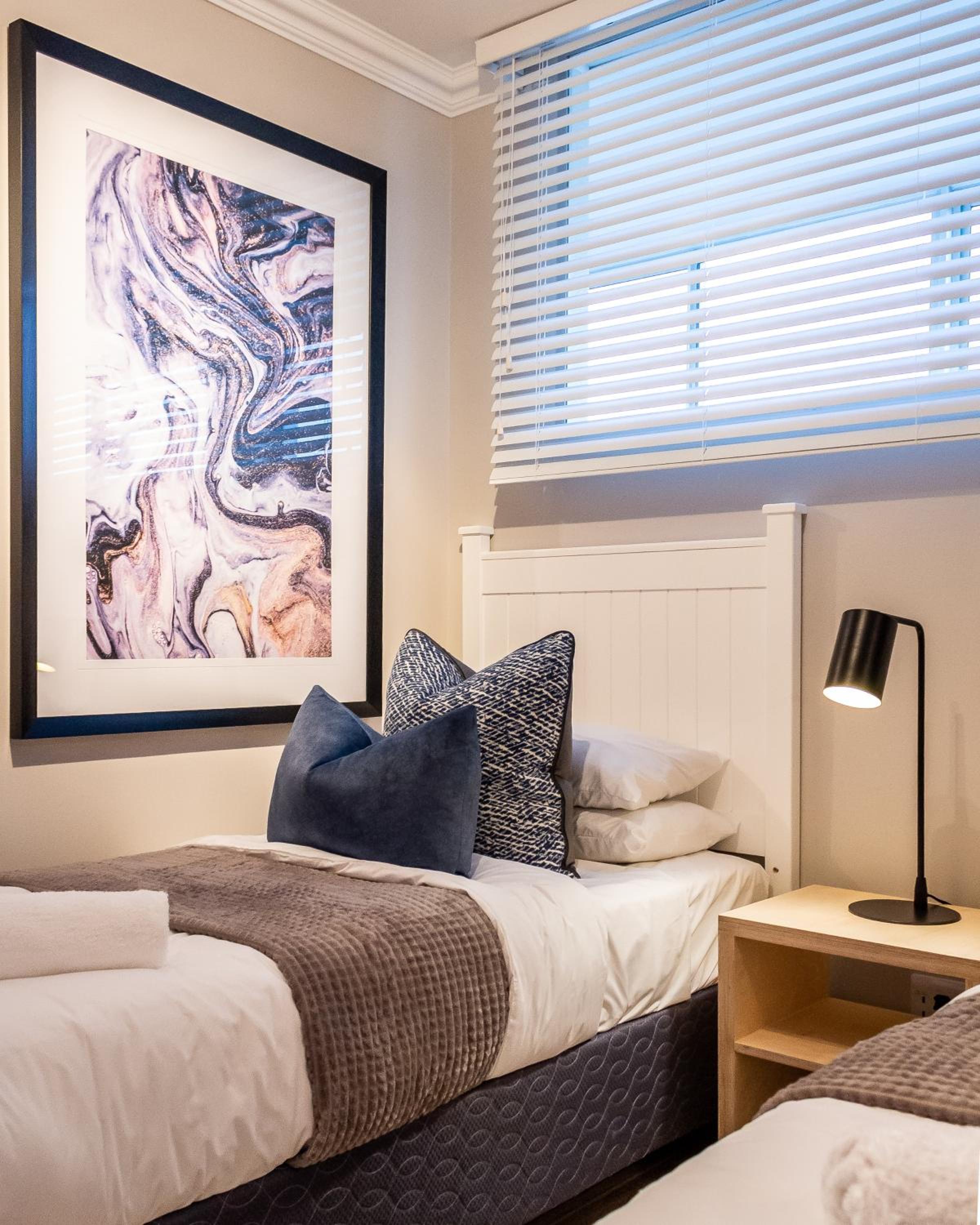 Two-Bedroom Apartment with Sea View - Photo 31