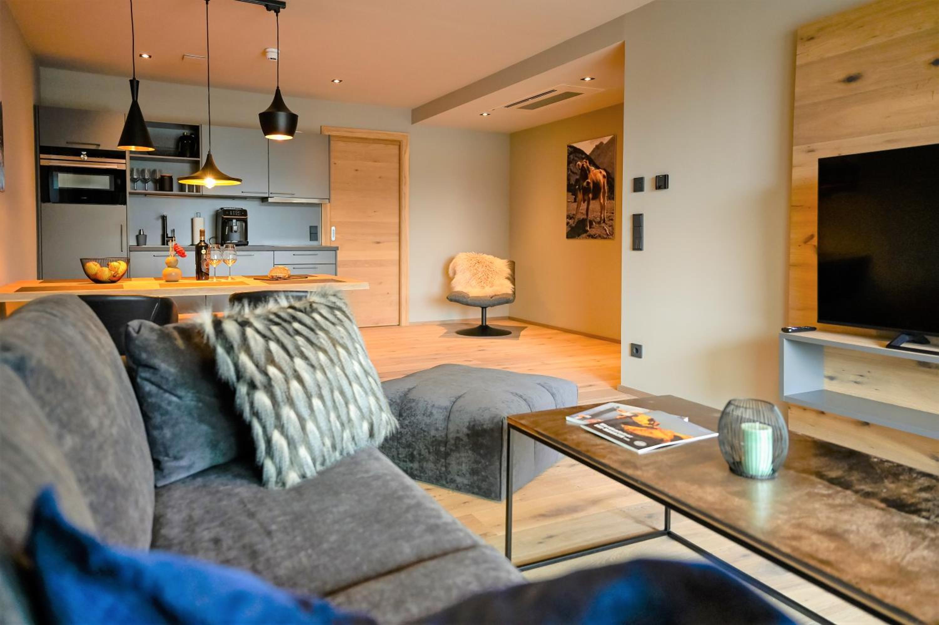 One-Bedroom Apartment with Balcony and Mountain View