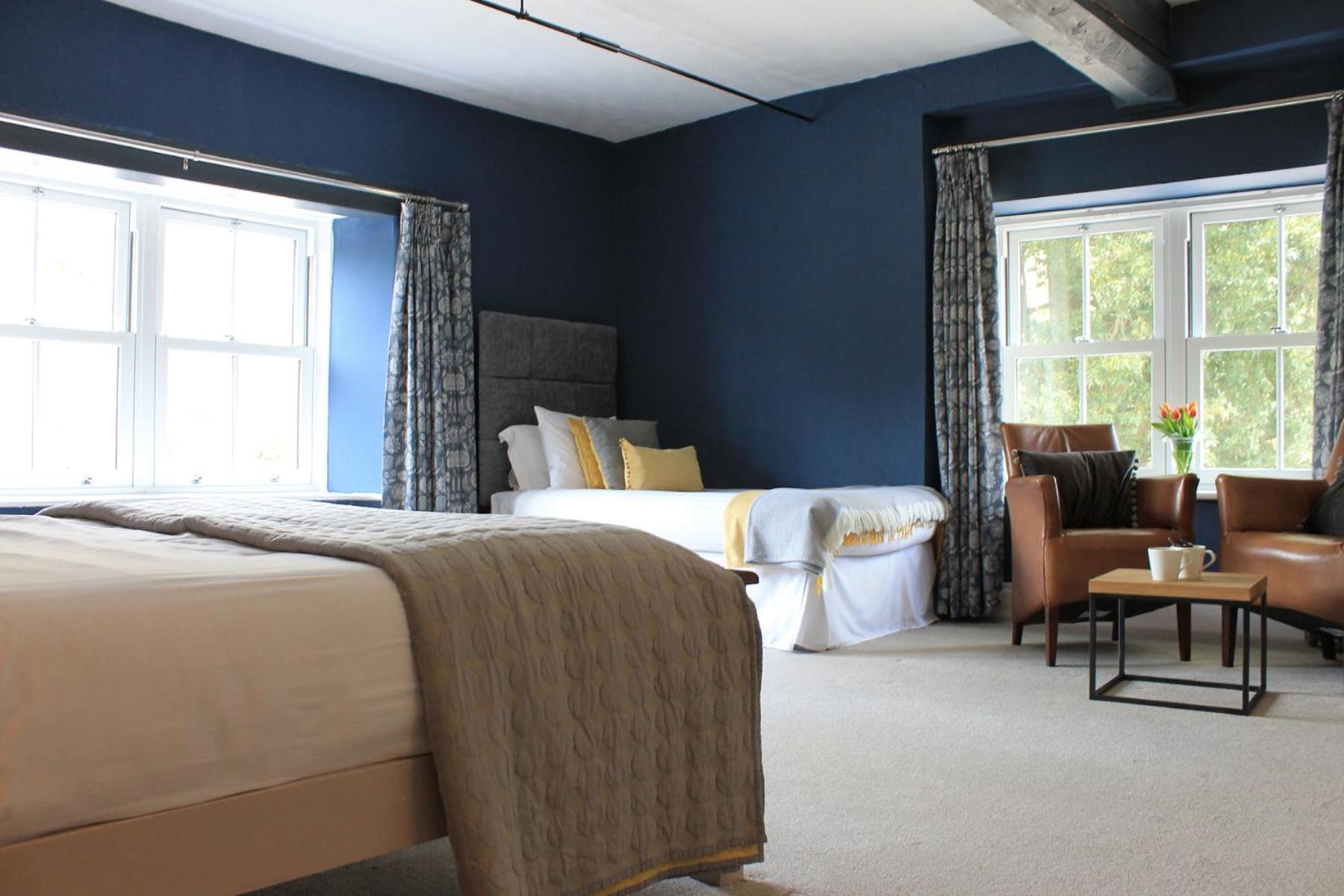 Family Room with Private Bathroom - Photo 1
