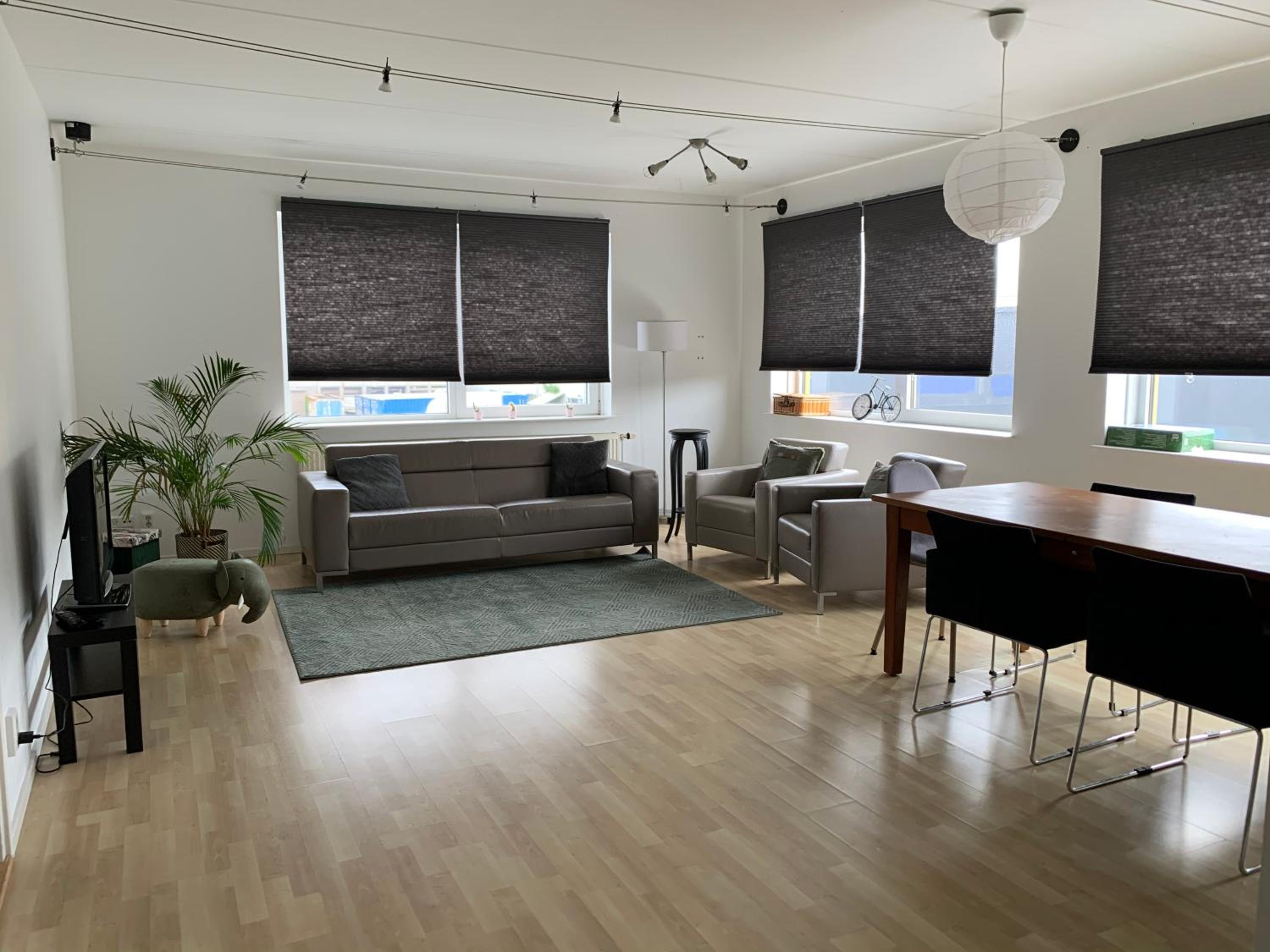 Deluxe Family Suite - Photo 1
