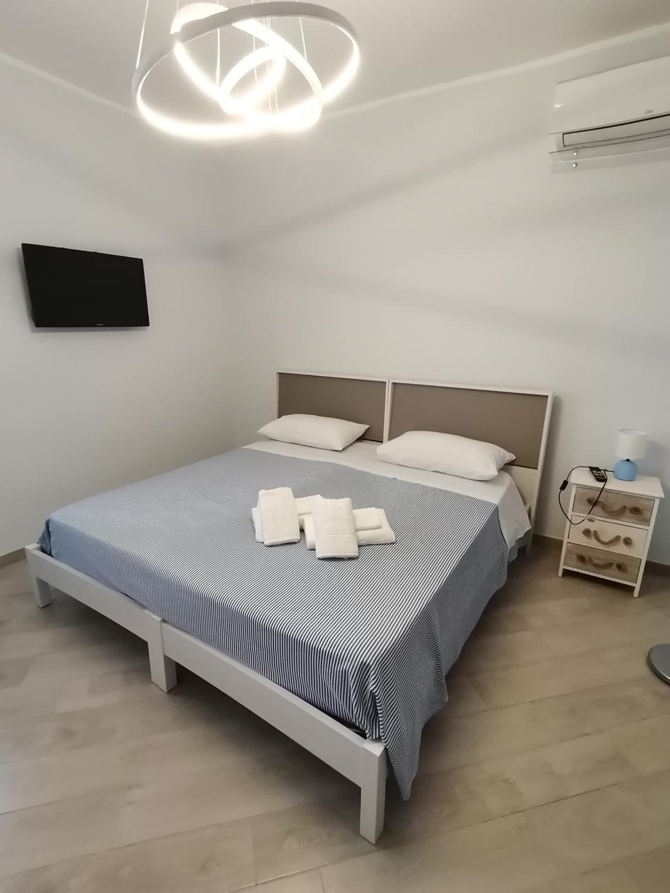 Double Room with Private Bathroom photo 1