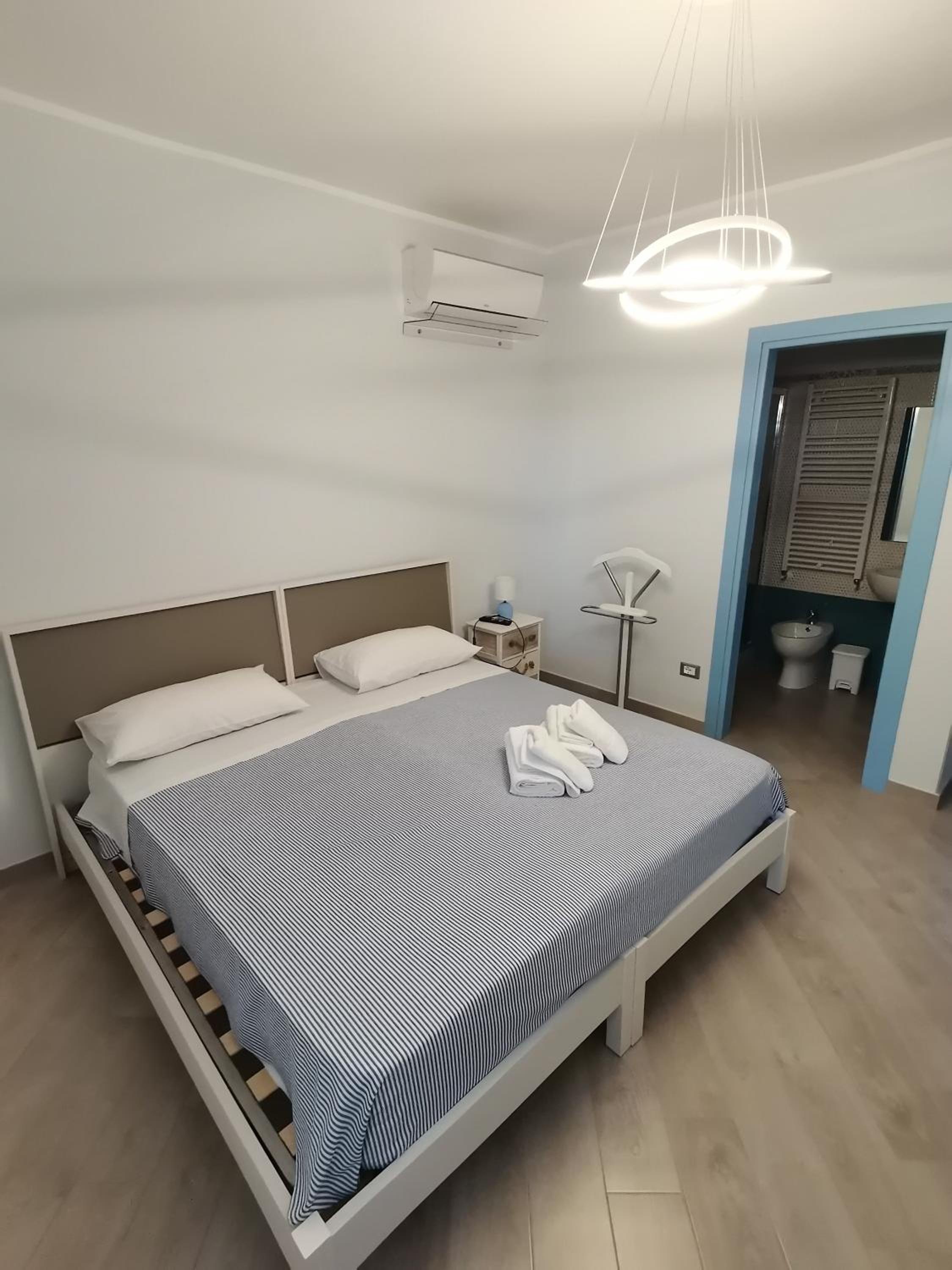 Double Room with Private Bathroom photo 3
