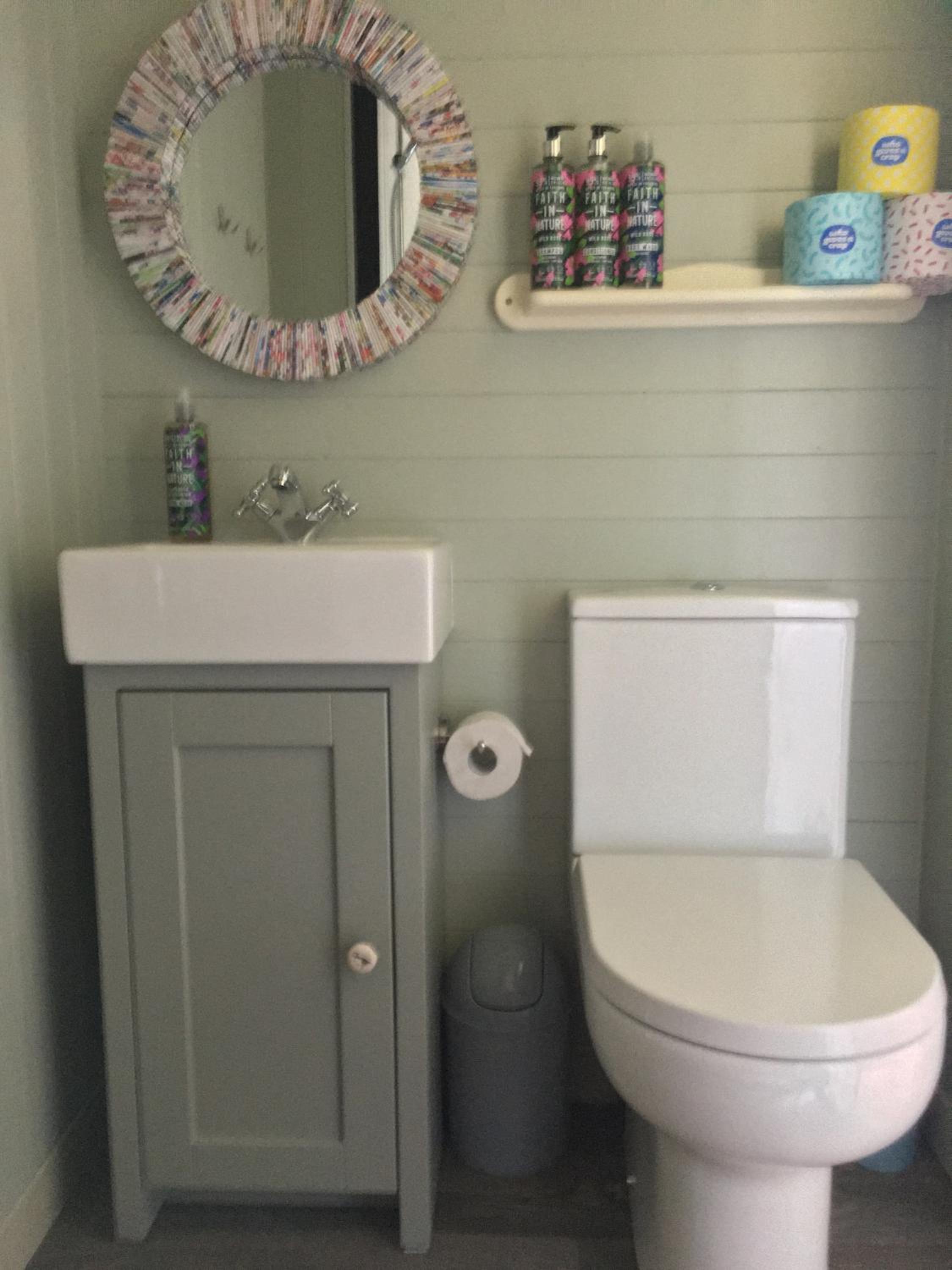 Twin or Double Room with Private Bathroom photo 3