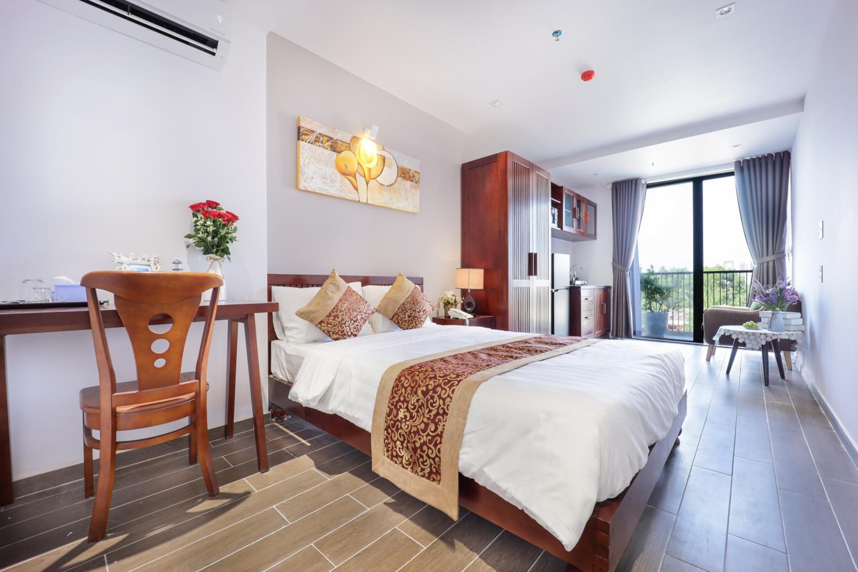 Apartment with Sea View - Photo 1