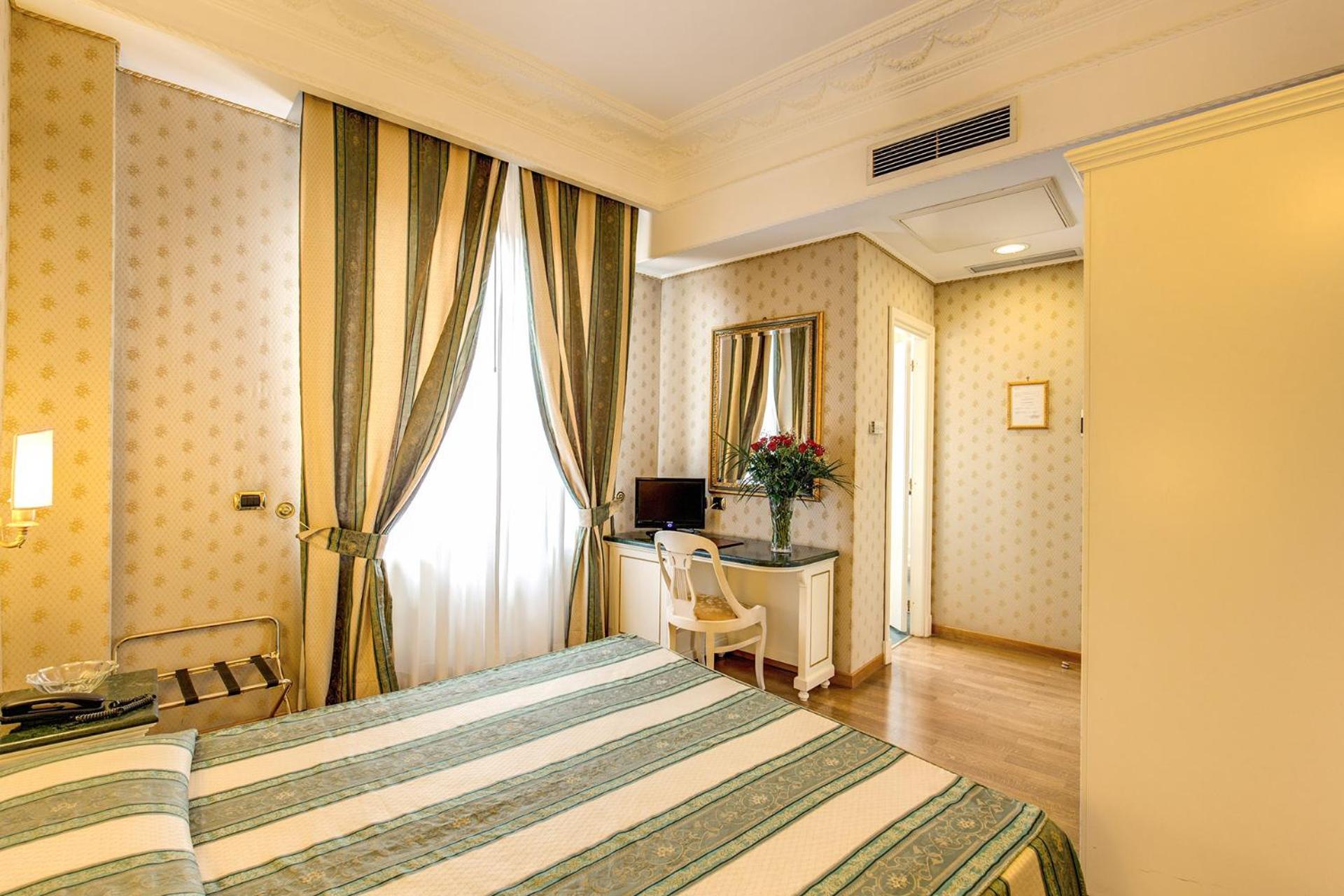 Superior Double or Twin Room photo 2
