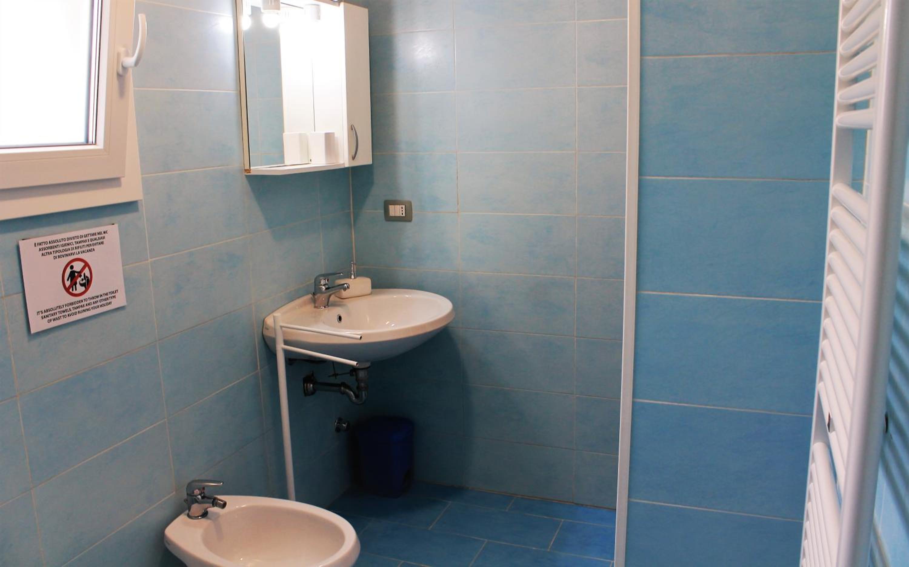Double Room with Park View - Photo 11