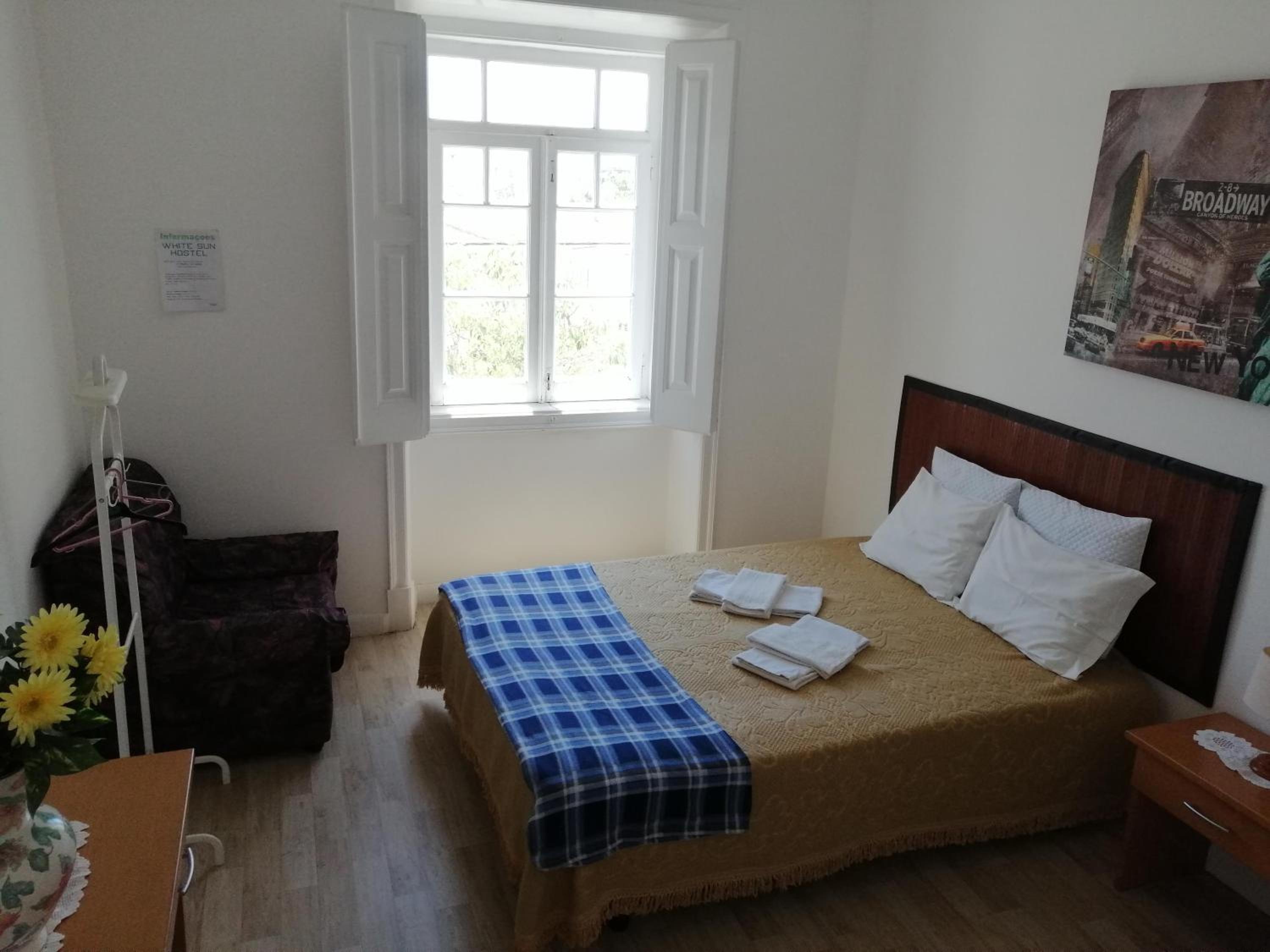 Deluxe Double Room with Extra Bed photo 3