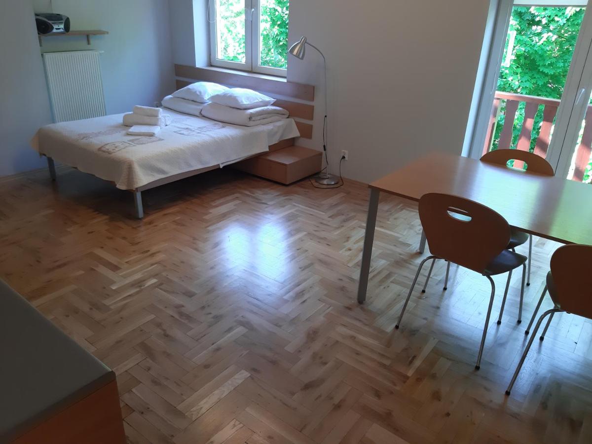 Double Room with Private Bathroom photo 3