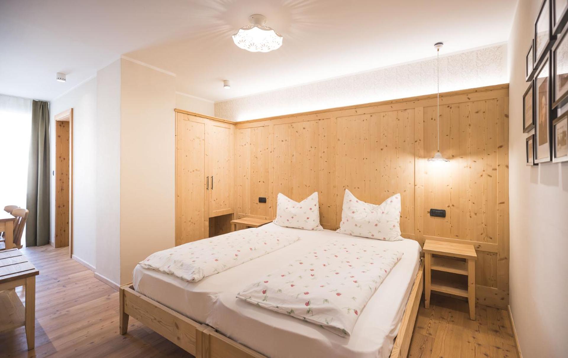 Standard Double Room - Photo 7