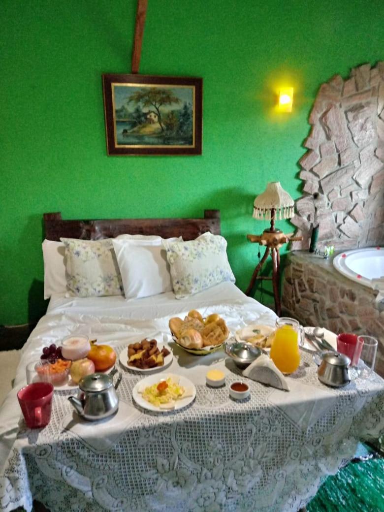 Deluxe Double Room with Bath - Photo 23