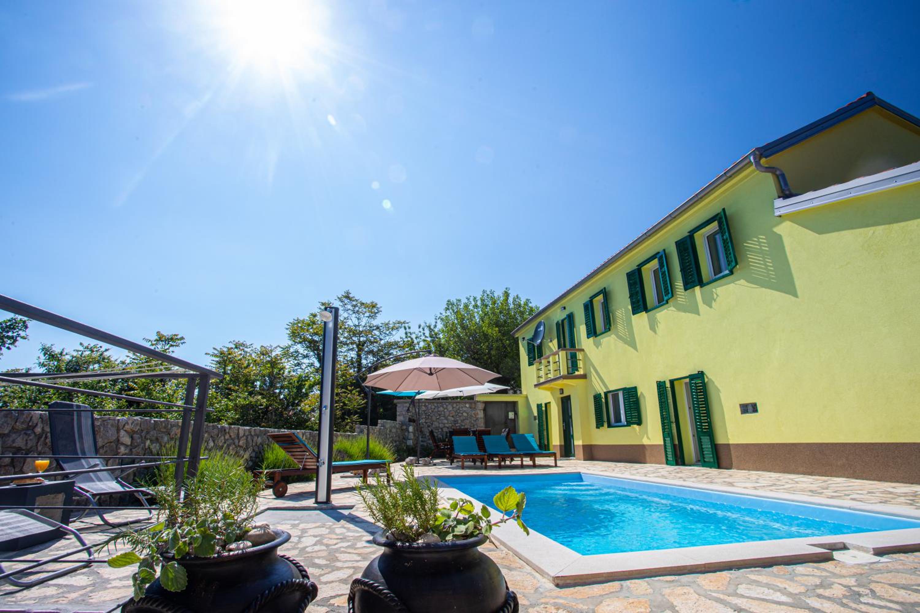 Three-Bedroom Villa photo 2