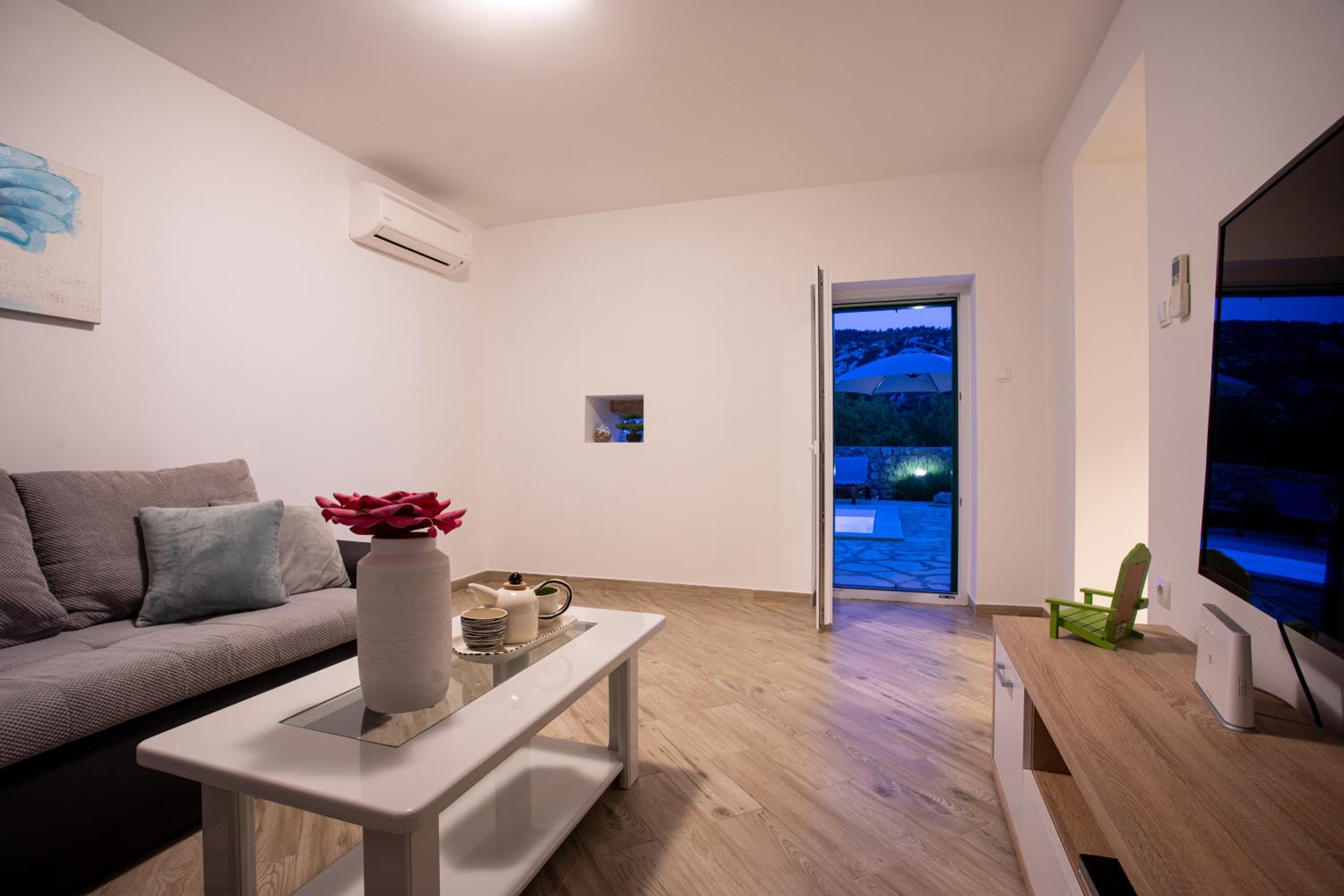 Three-Bedroom Villa photo 1