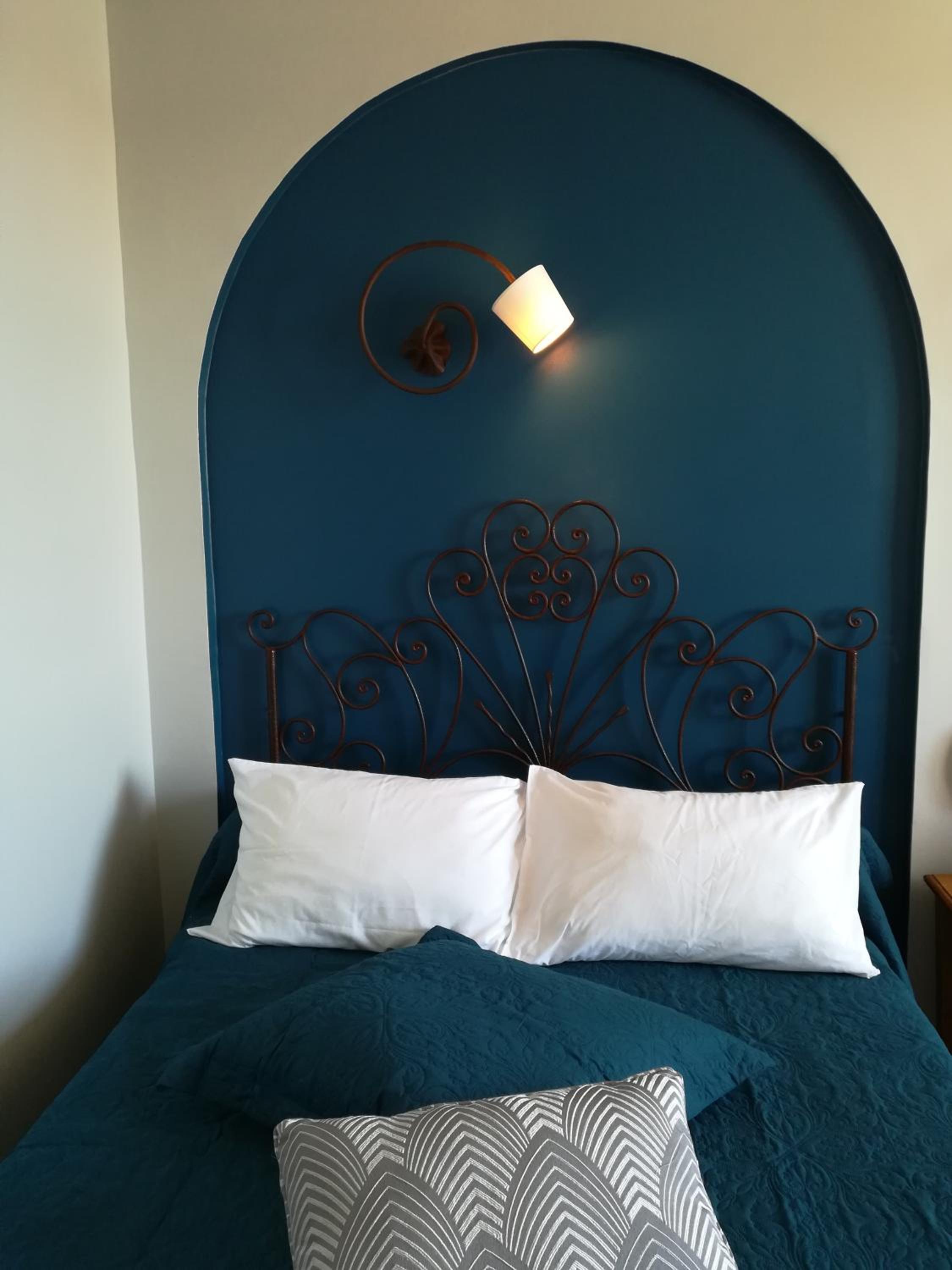 Superior Double Room with Rhône View - Photo 1