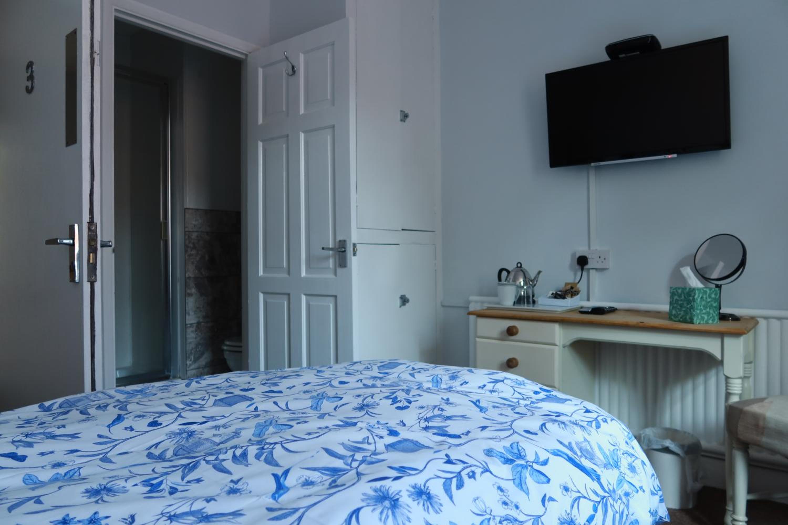 Double or Twin Room photo 1