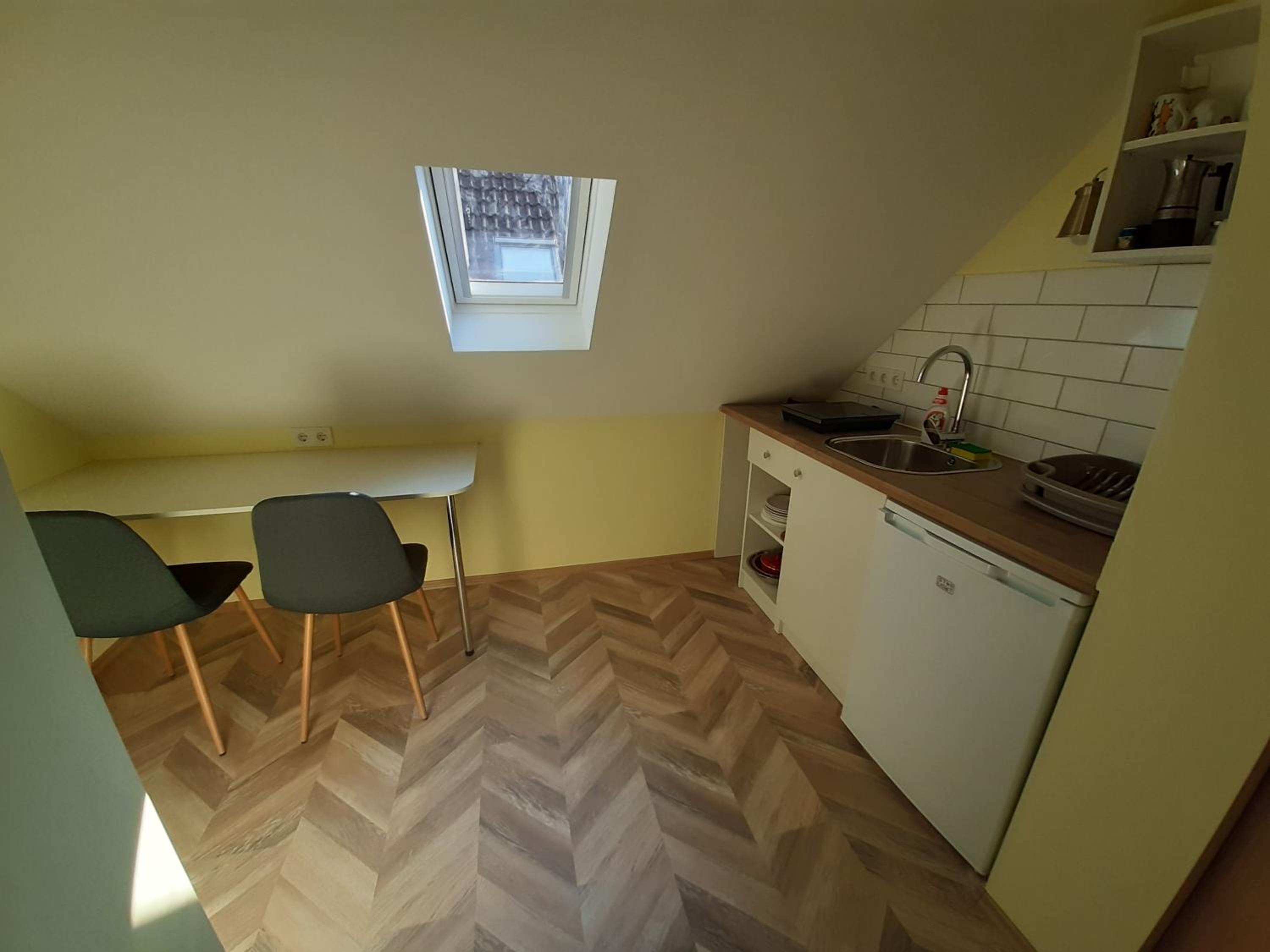 Apartment photo 2