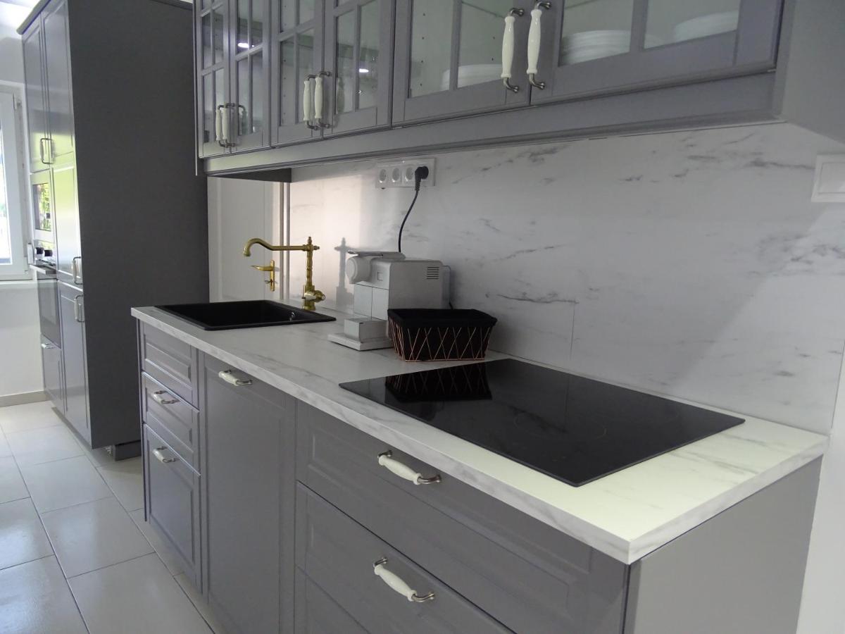 Apartment - Ground Floor - Photo 3