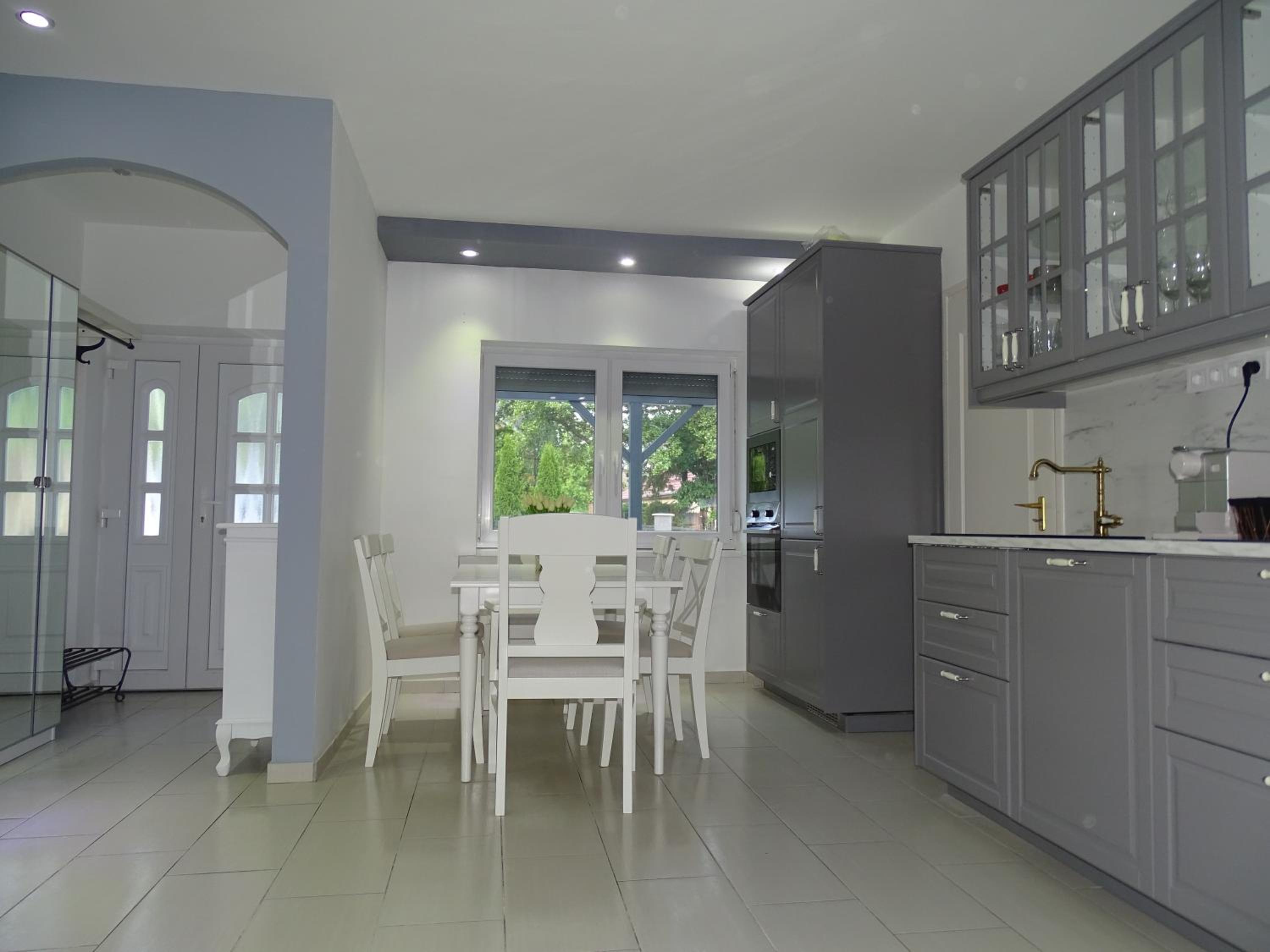 Apartment - Ground Floor - Photo 5