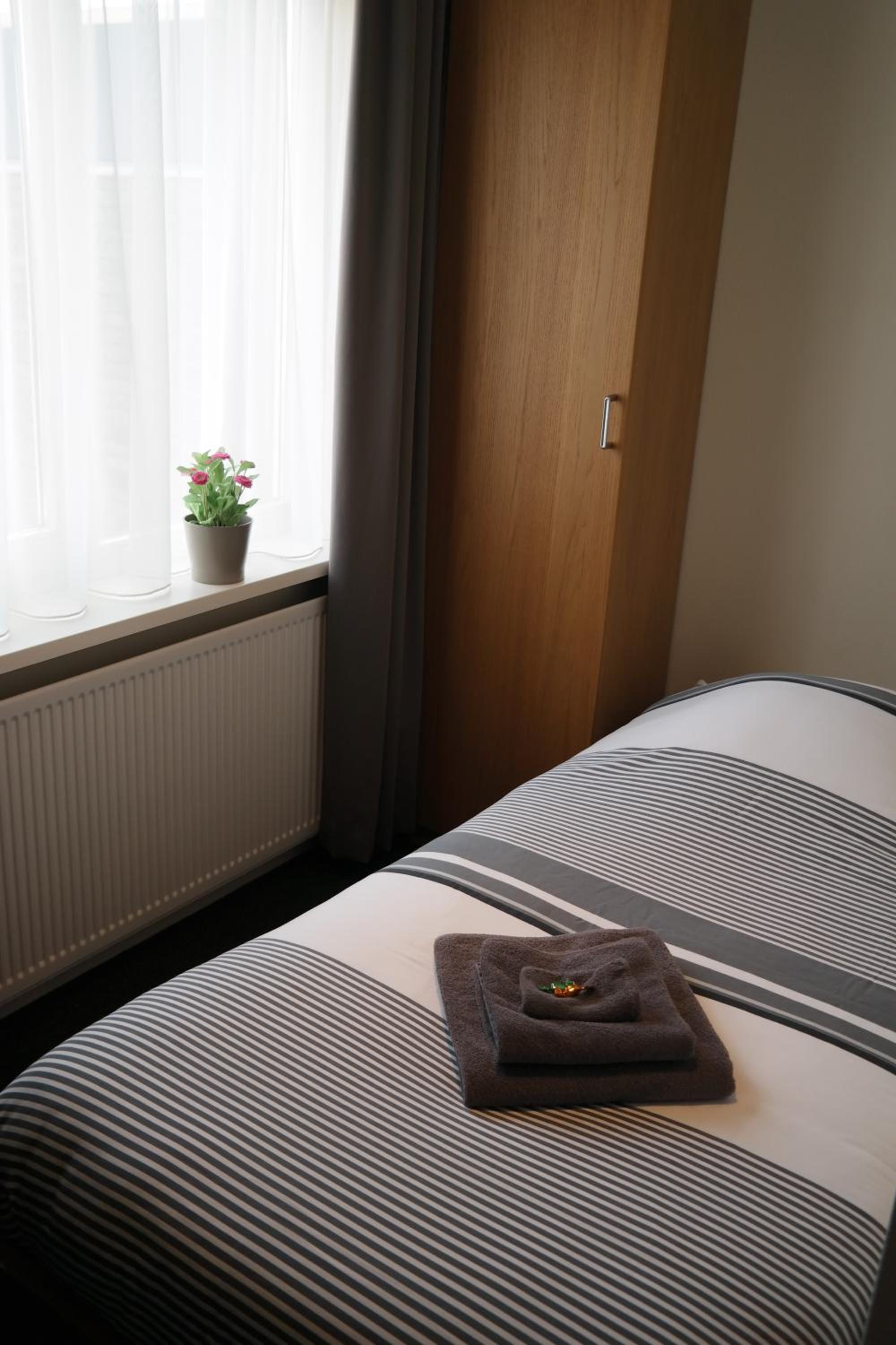Small Single Room