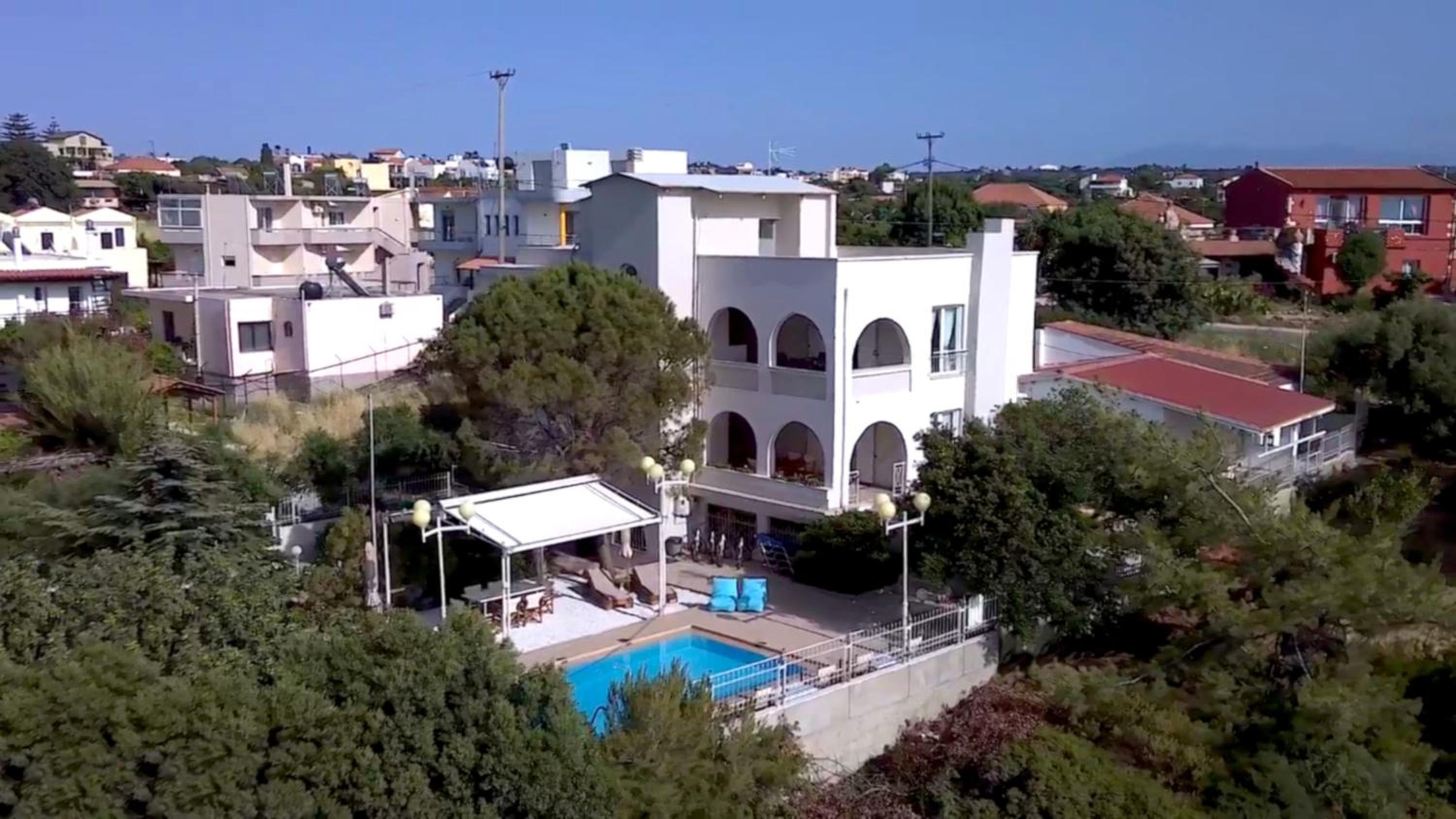 Two-Bedroom Apartment with Sea View - Photo 44