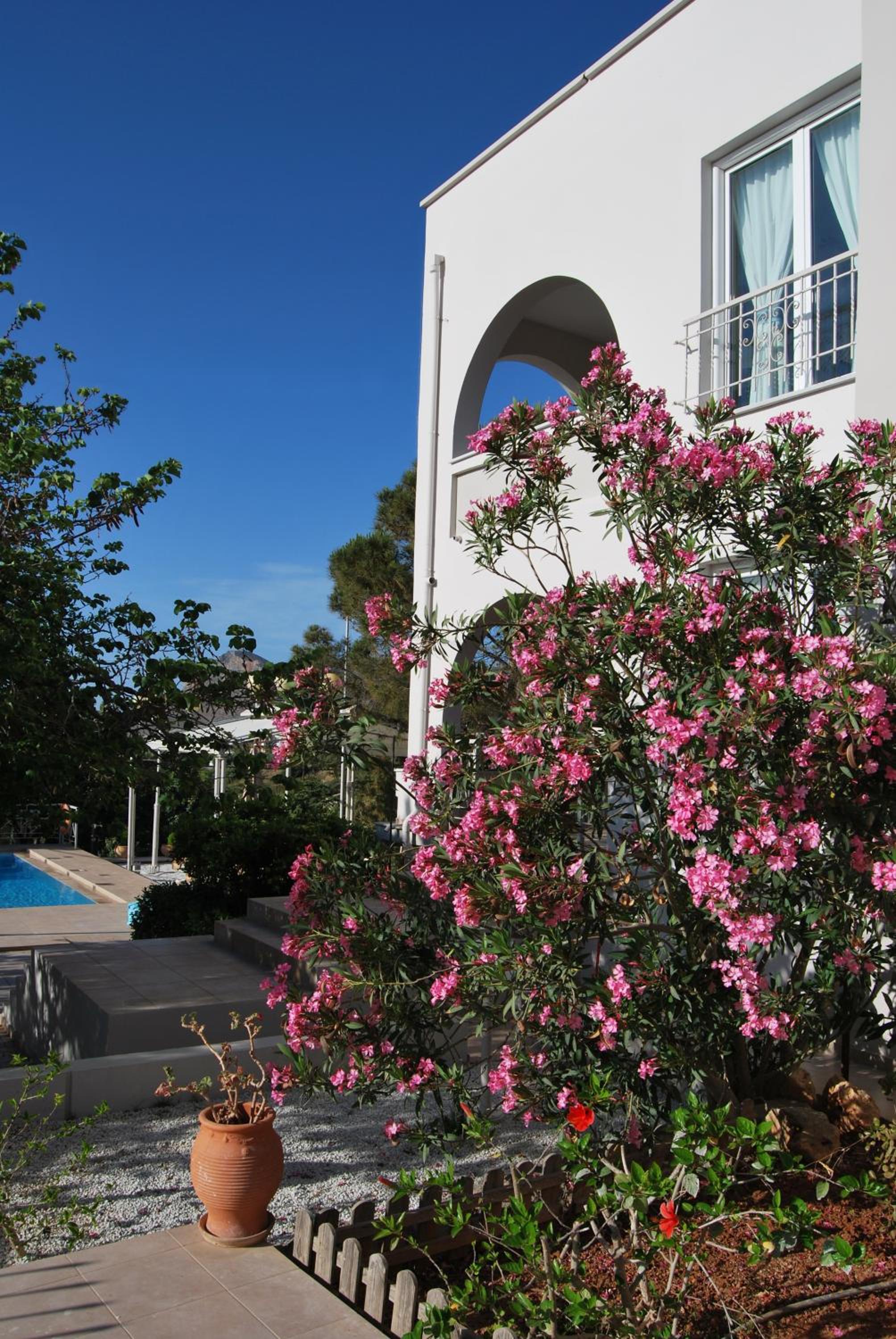 Two-Bedroom Apartment with Sea View - Photo 43