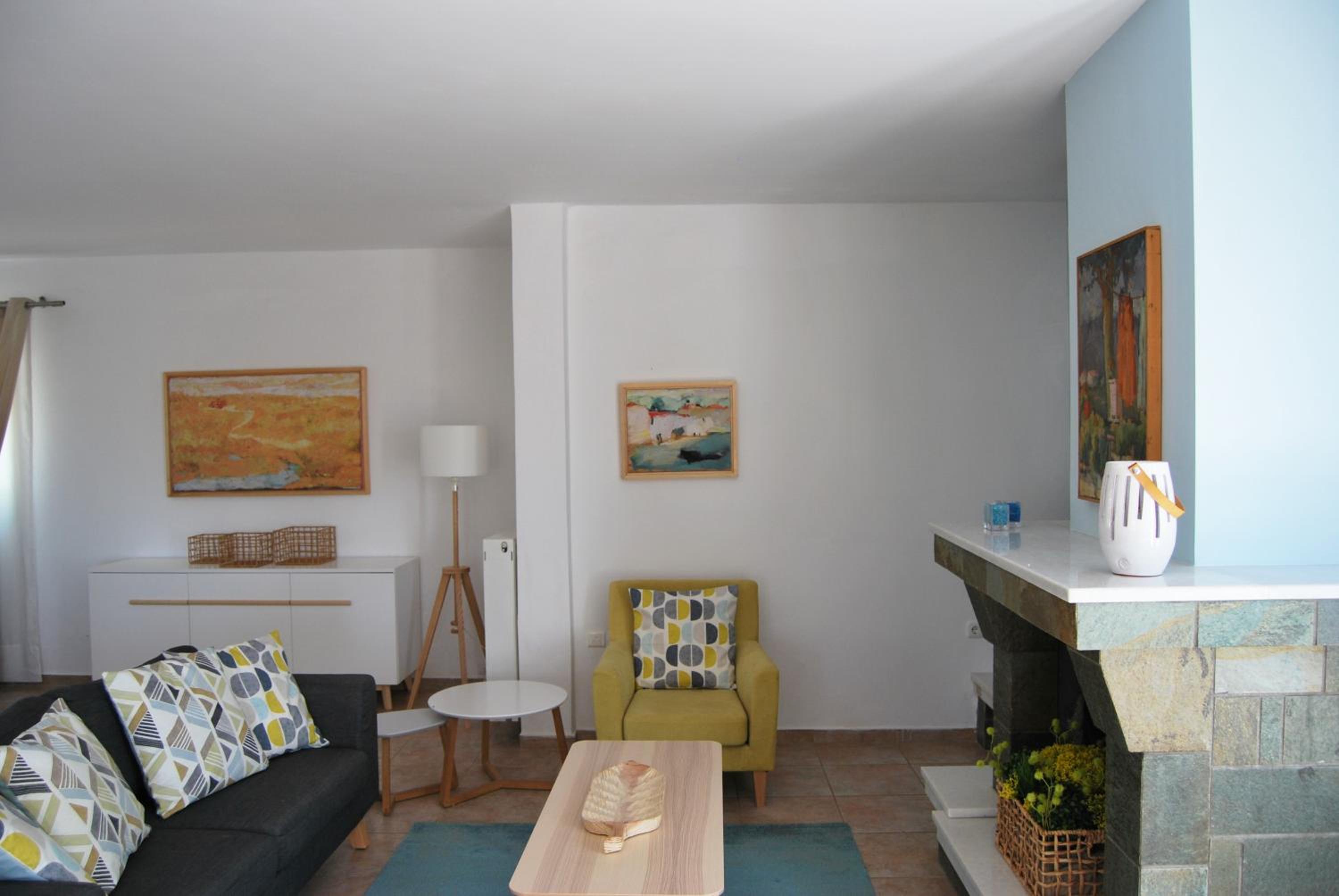 Two-Bedroom Apartment with Sea View - Photo 7