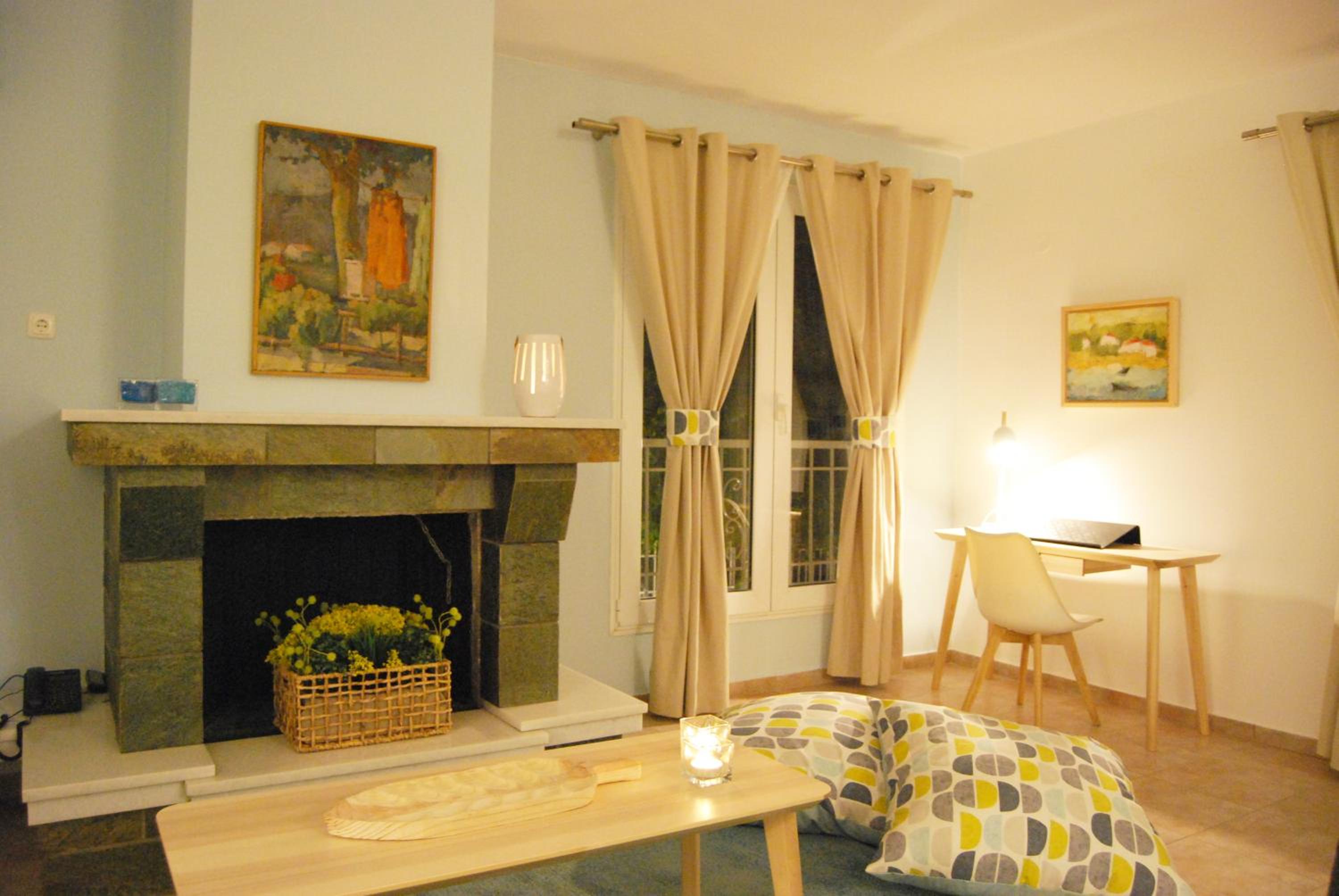 Two-Bedroom Apartment with Sea View - Photo 10