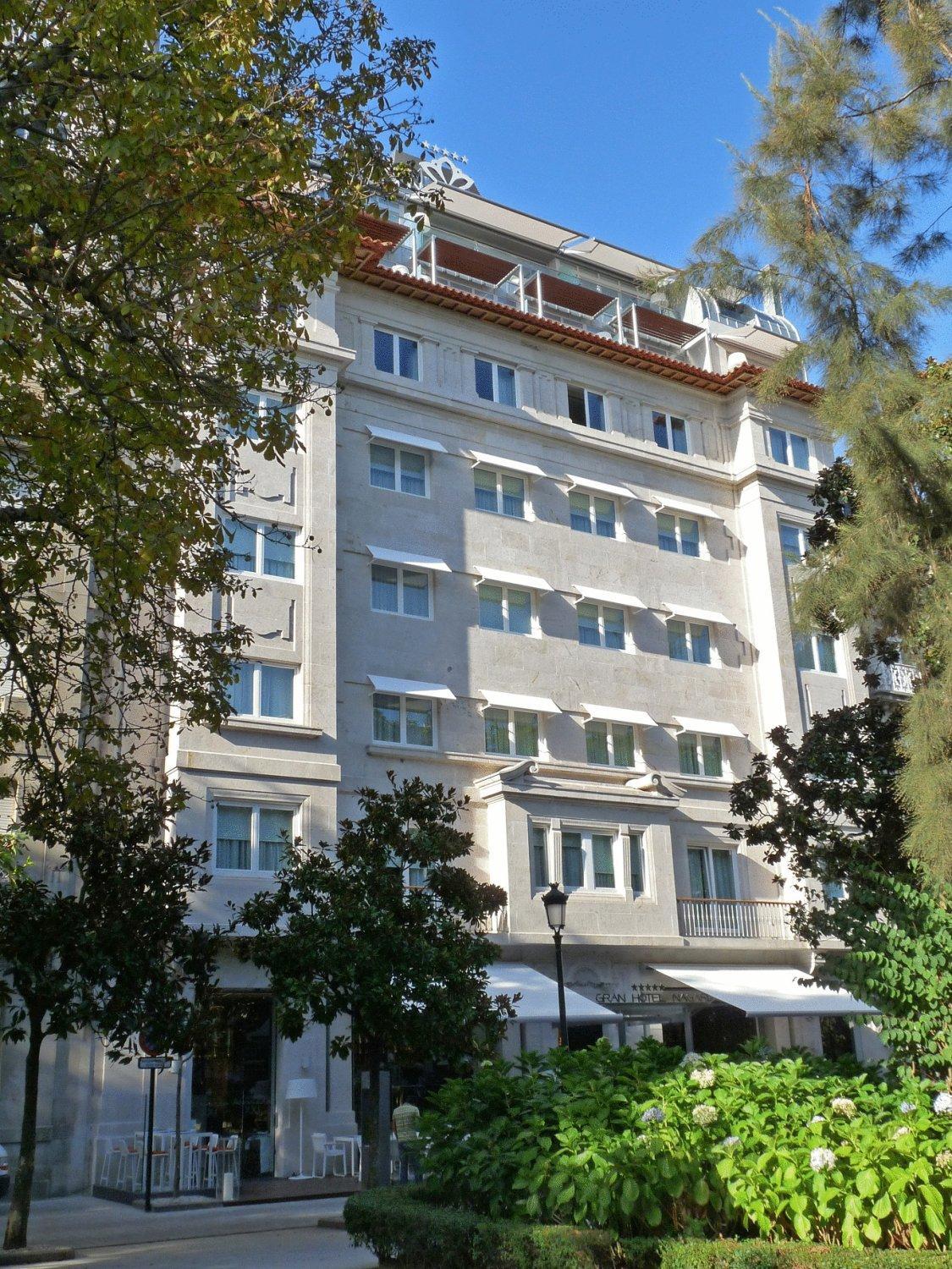 Double or Twin Room with Spa Access - Photo 3