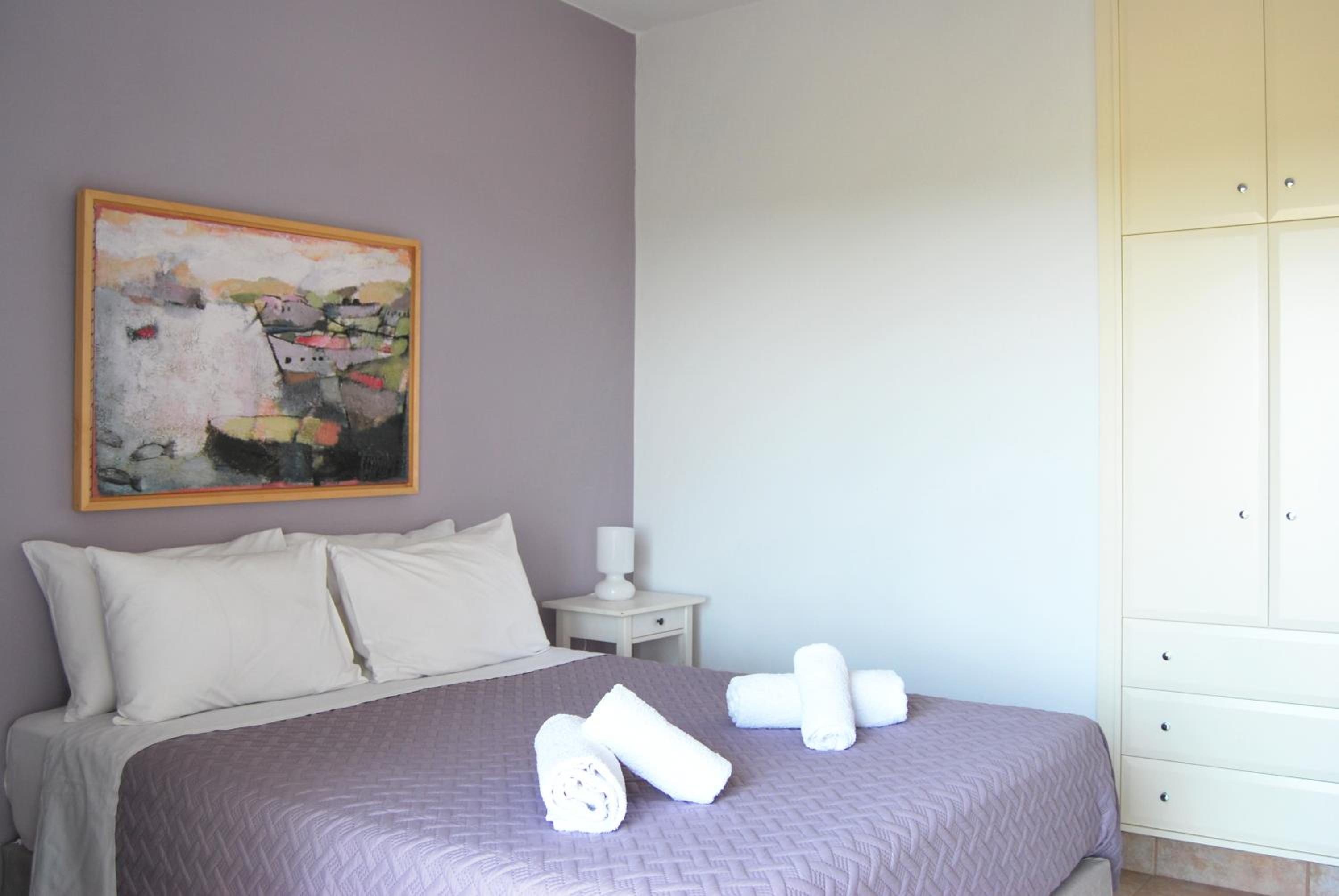 Two-Bedroom Apartment with Sea View - Photo 2