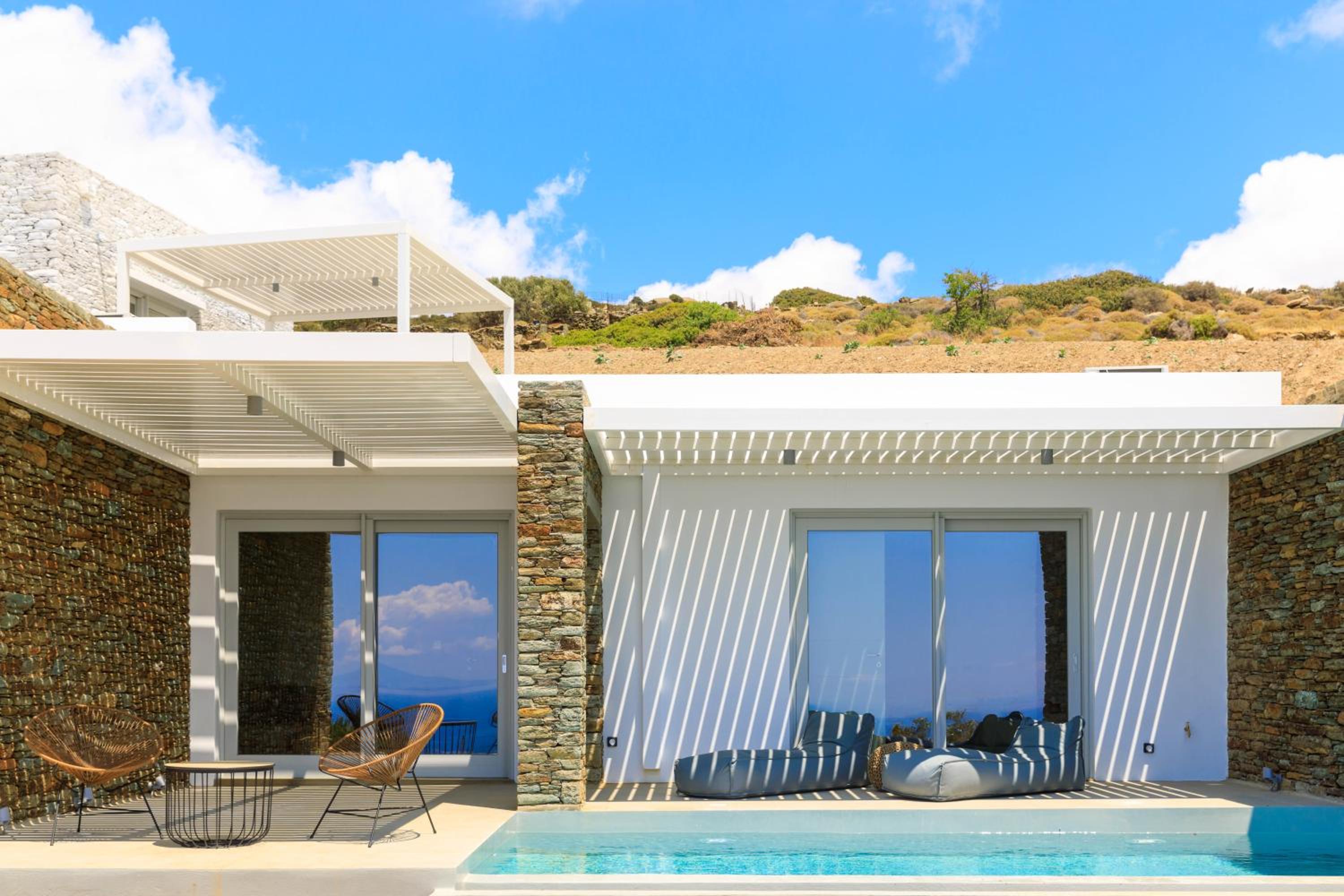 Suite with Private Pool photo 3