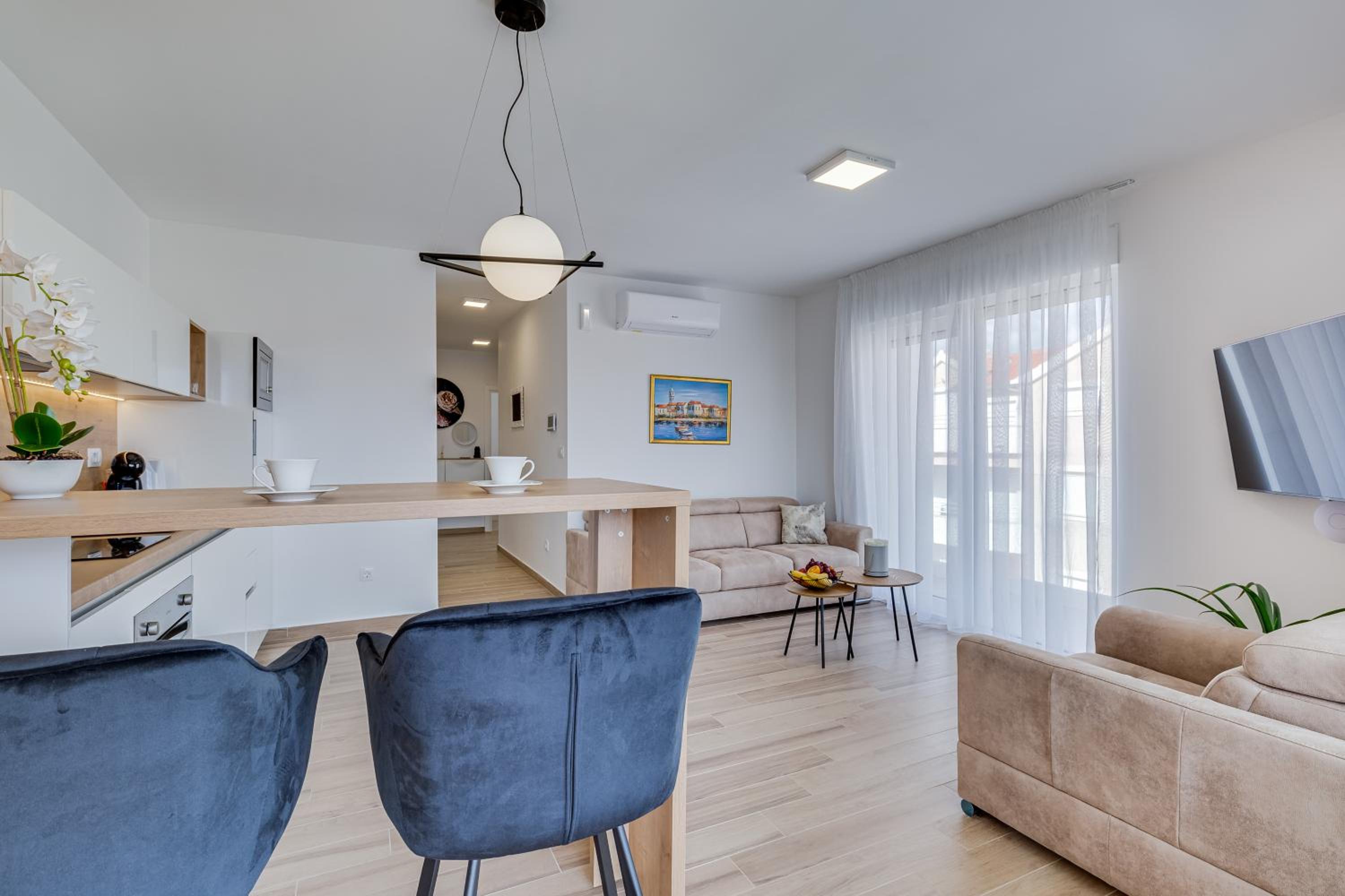 Penthouse Apartment photo 2