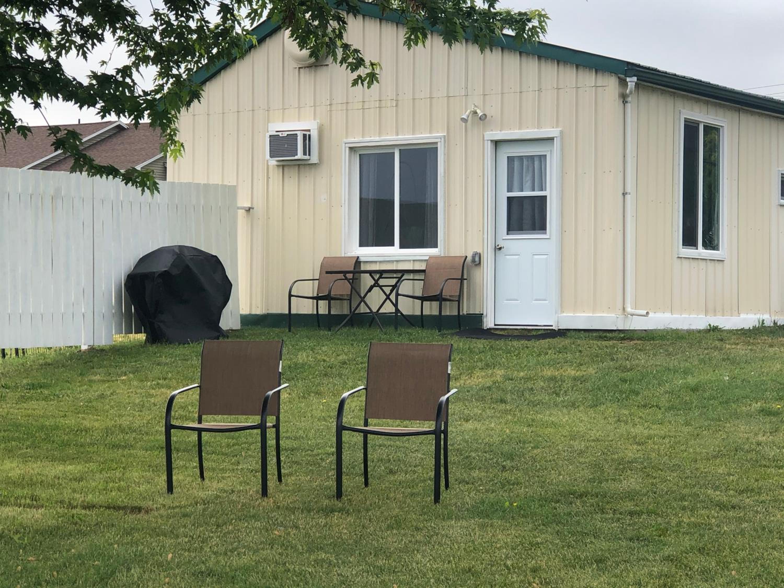 Cottage - Waterfront - The Bunk House photo 3