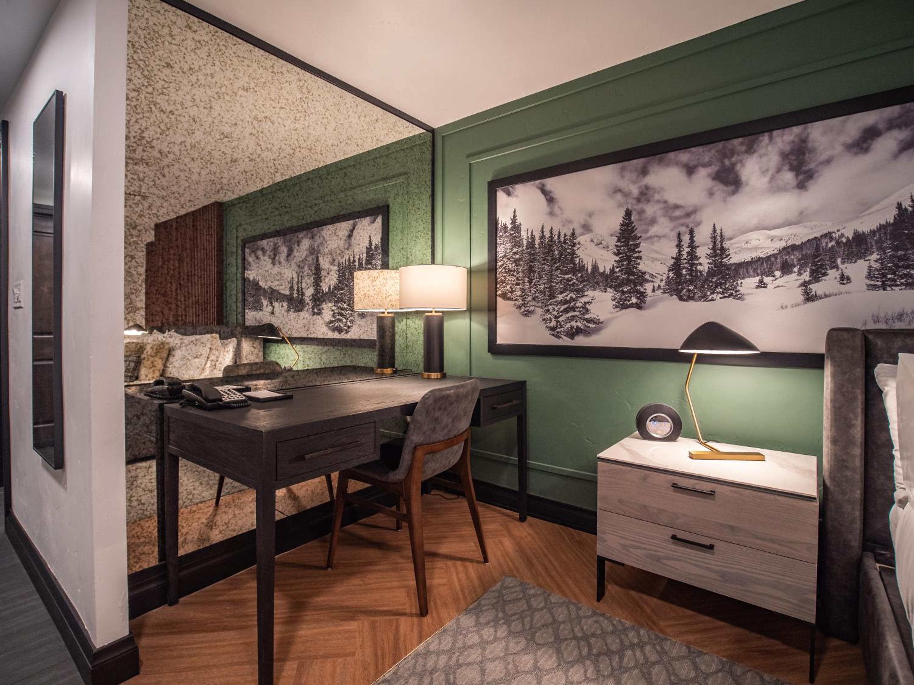 Deluxe King Room