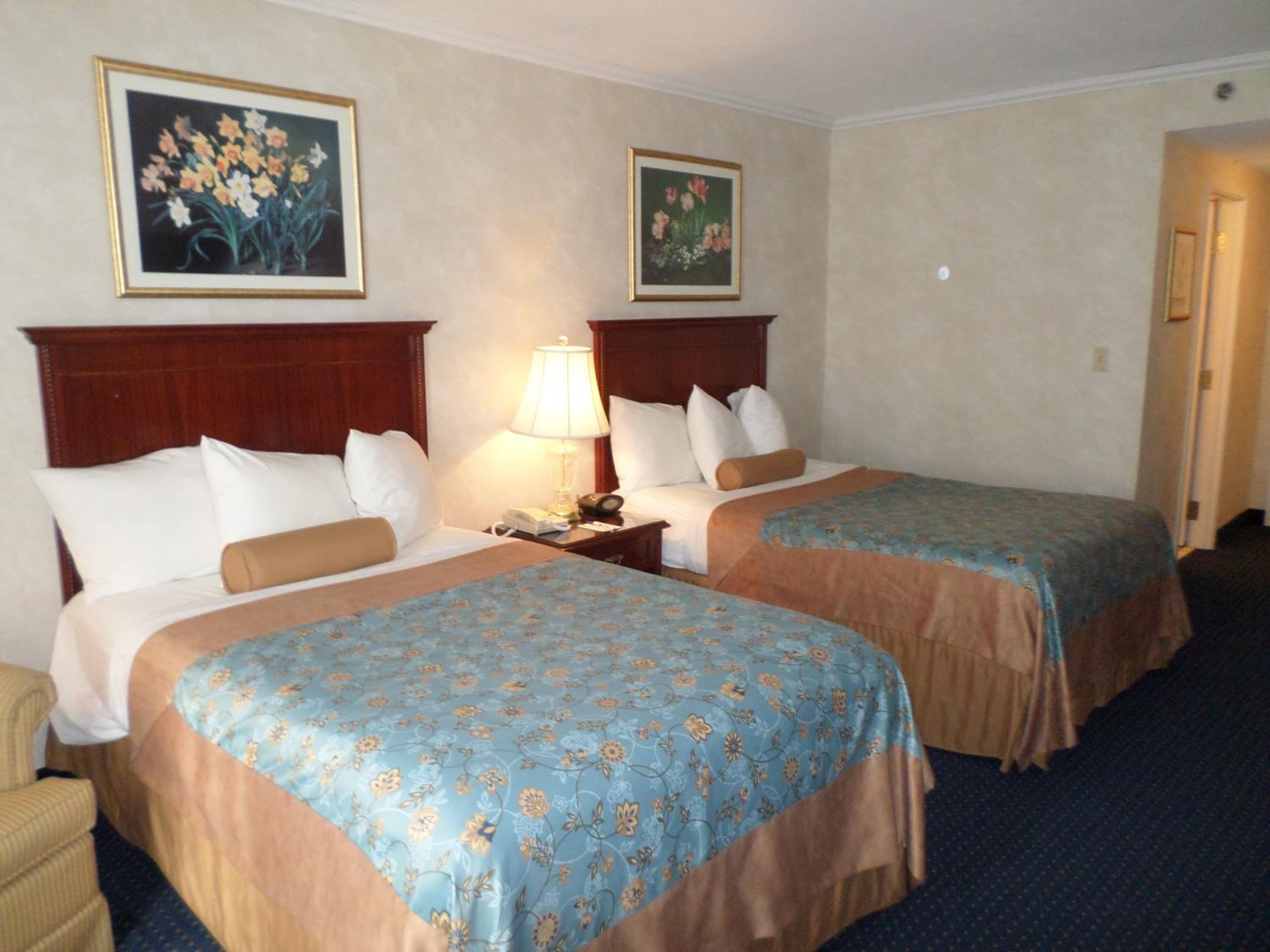 Double Room with Two Double Beds - Photo 3
