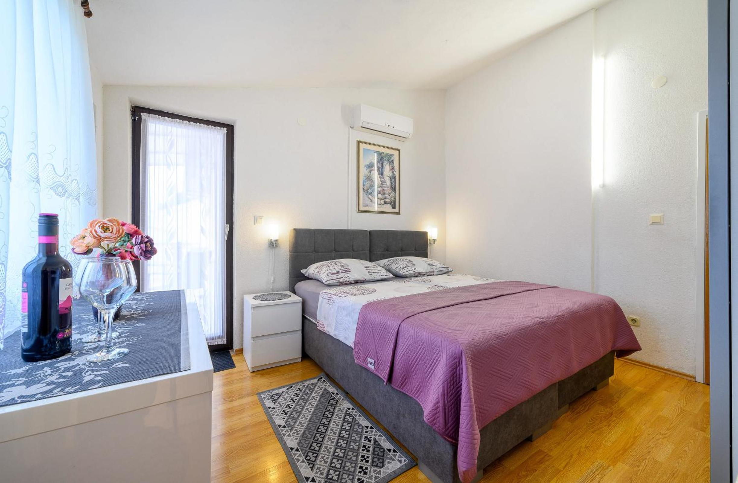 Comfort Apartment with Balcony and Sea View  - Photo 1