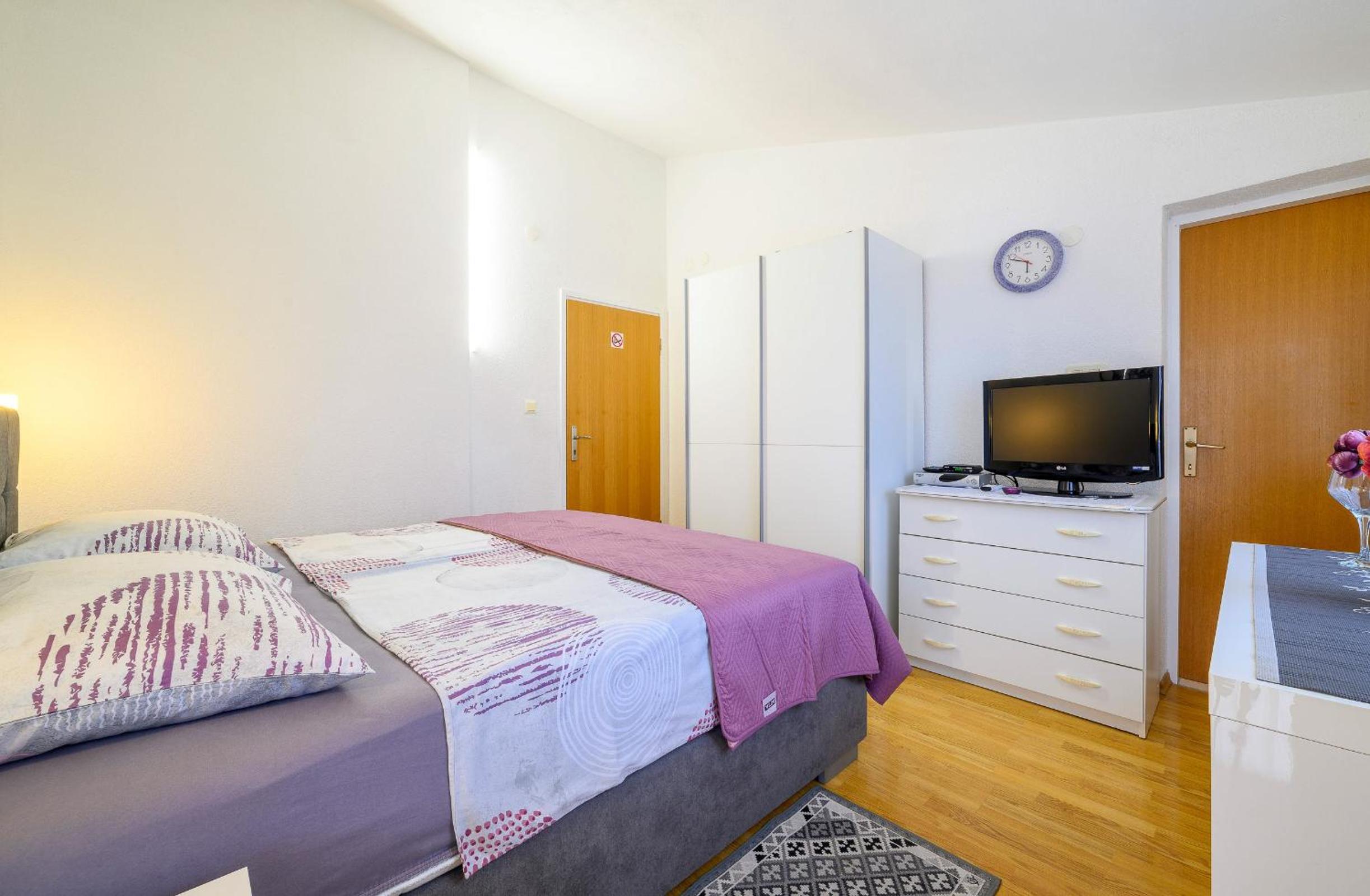 Comfort Apartment with Balcony and Sea View  - Photo 4