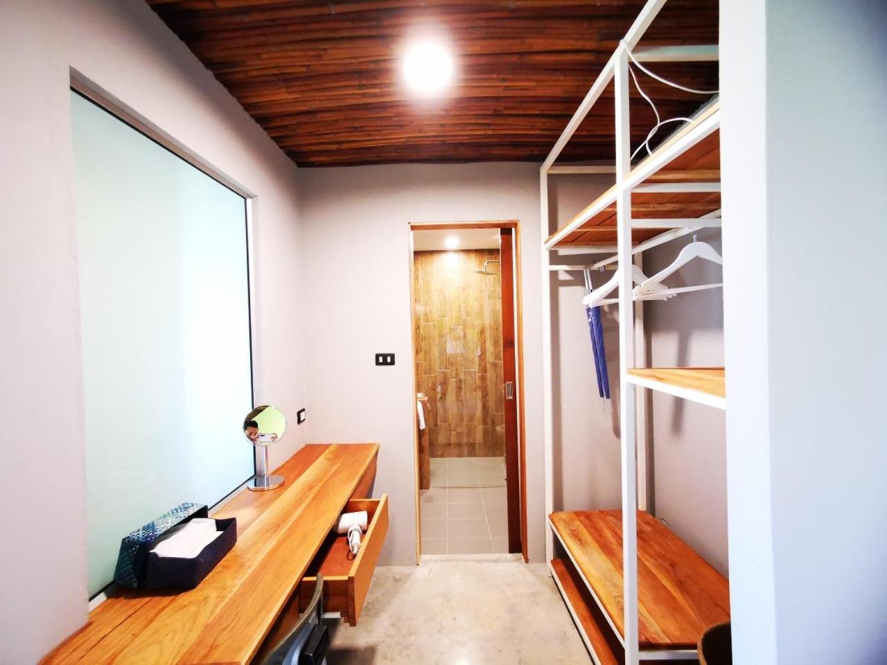 Family Room - Photo 4